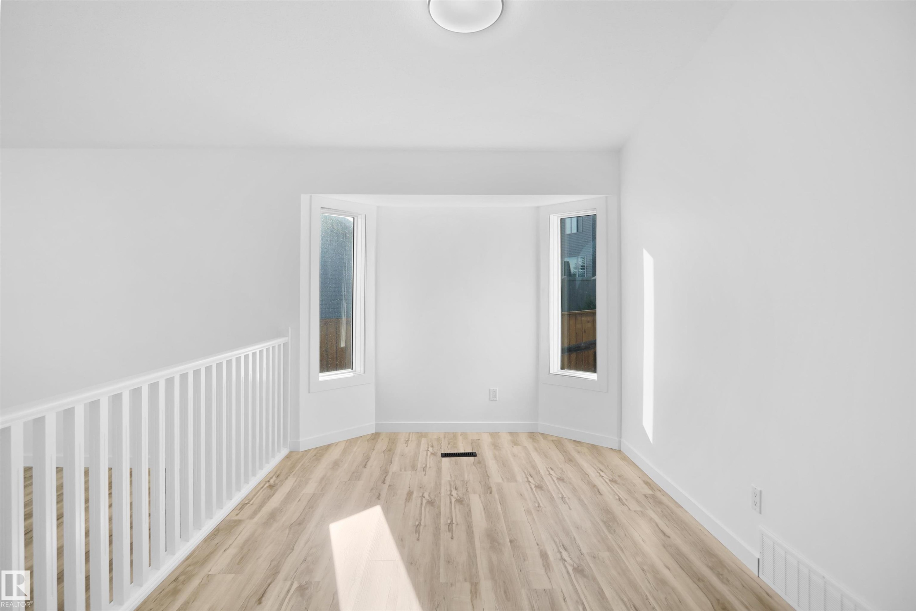 10018 173 Avenue, Edmonton, AB - Indoor Photo Showing Other Room