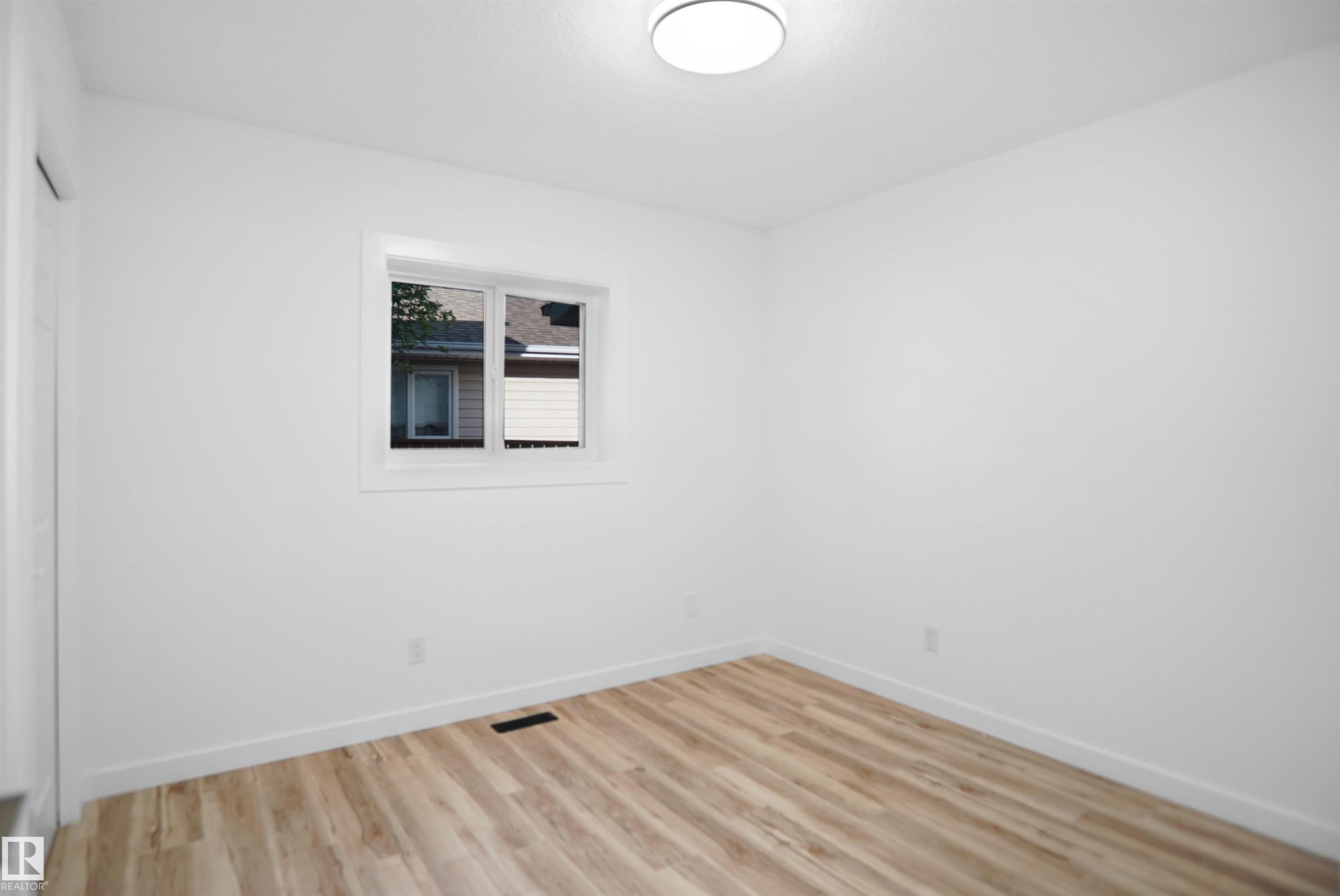 10018 173 Avenue, Edmonton, AB - Indoor Photo Showing Other Room