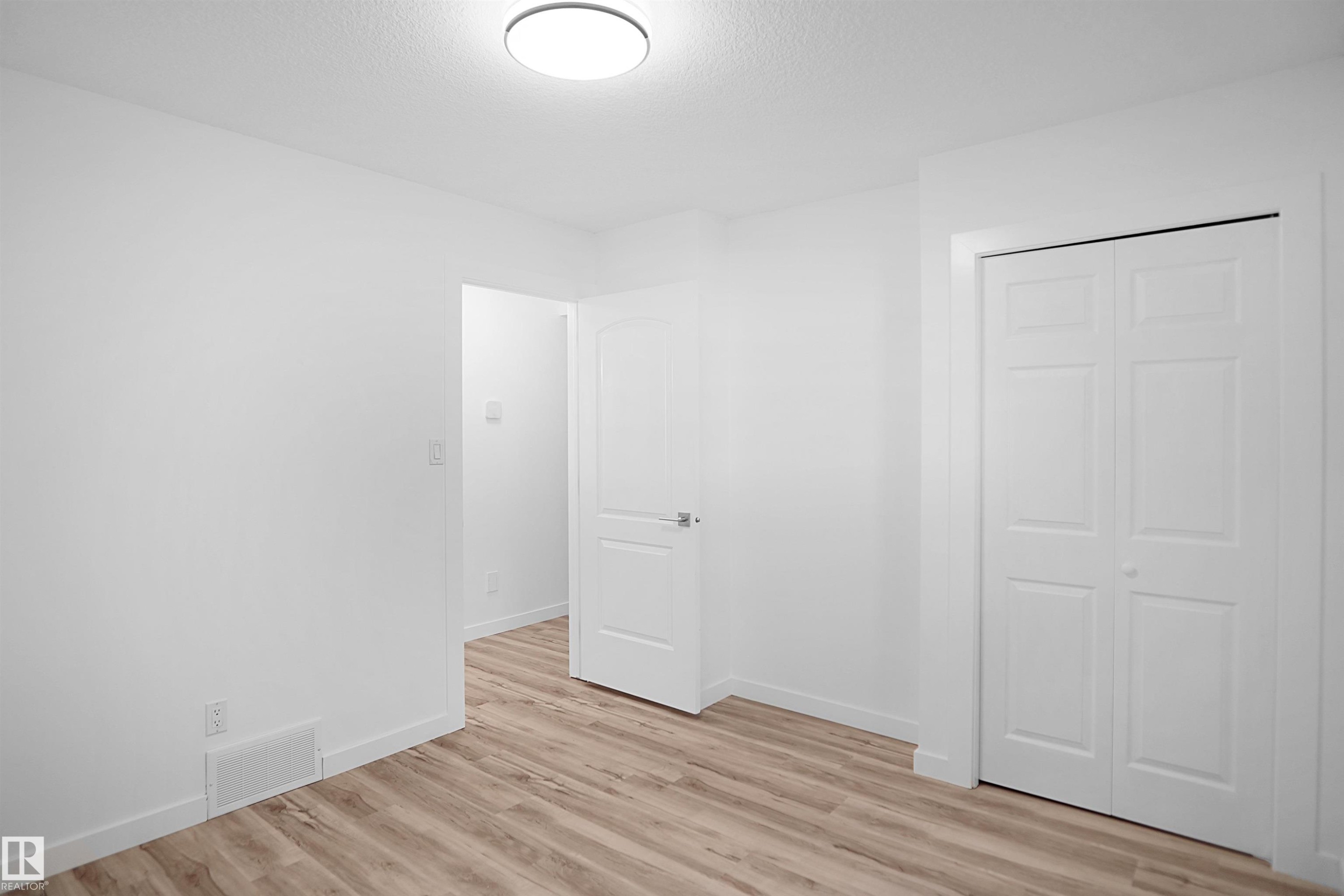 10018 173 Avenue, Edmonton, AB - Indoor Photo Showing Other Room