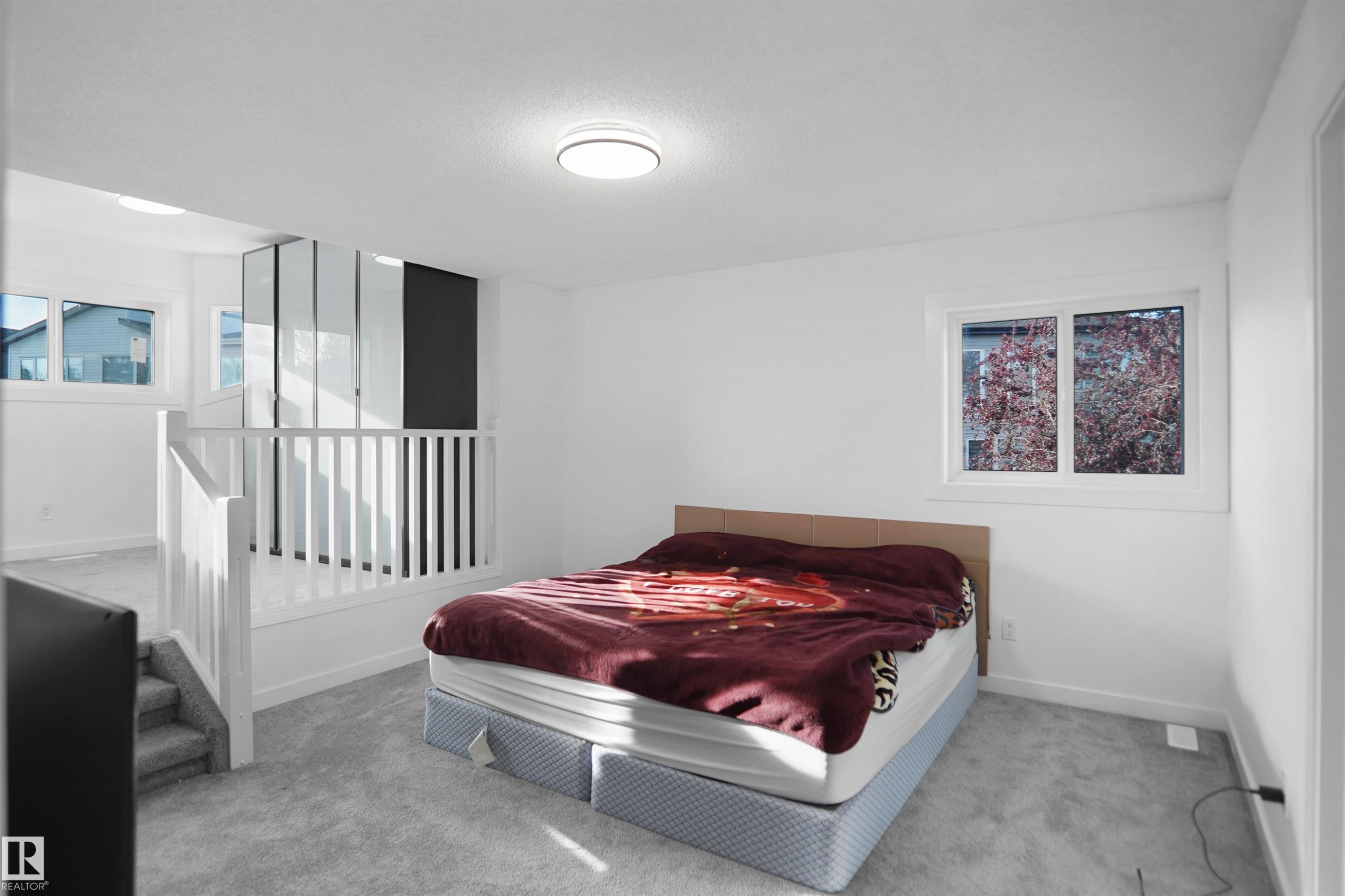 10018 173 Avenue, Edmonton, AB - Indoor Photo Showing Bedroom