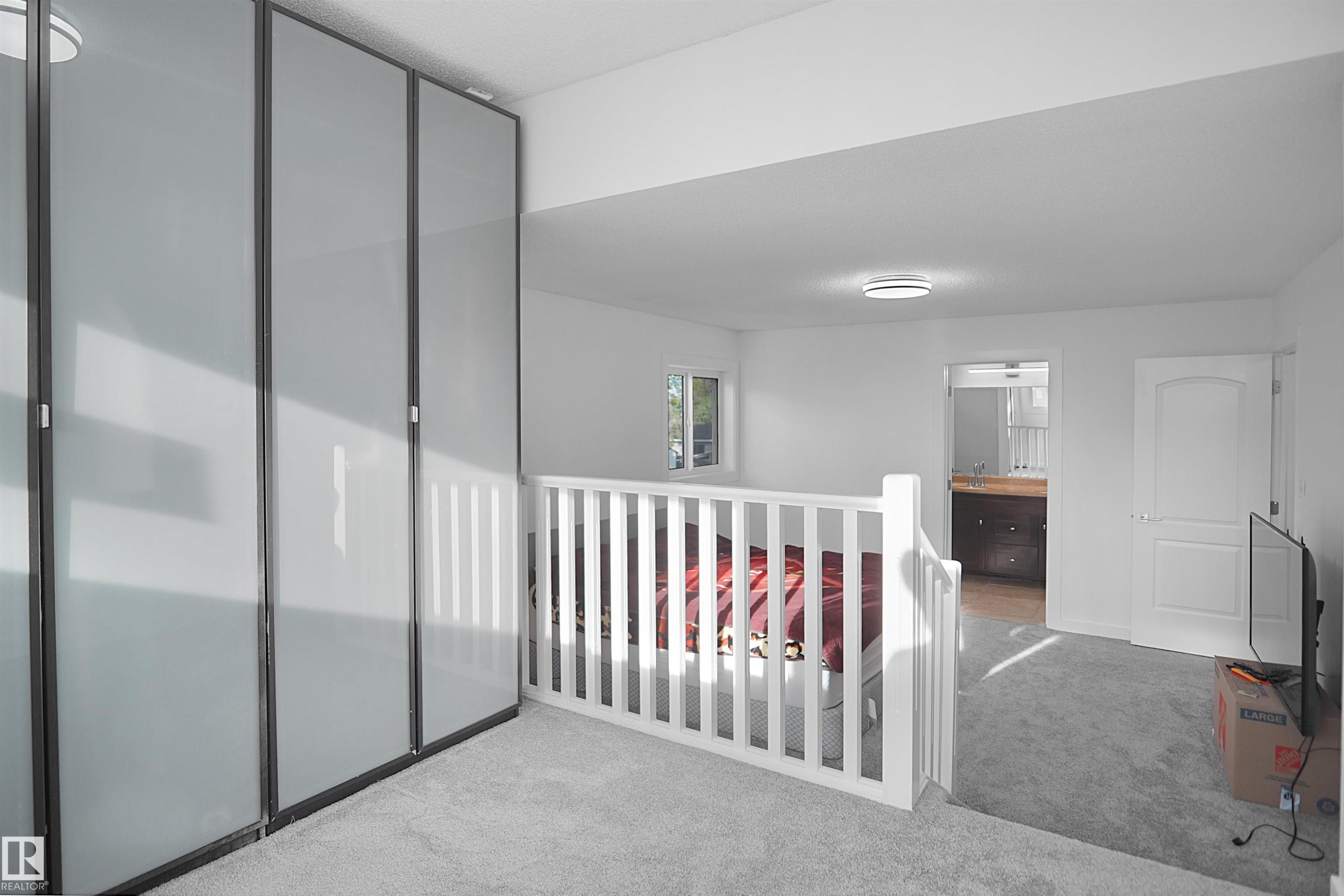 10018 173 Avenue, Edmonton, AB - Indoor