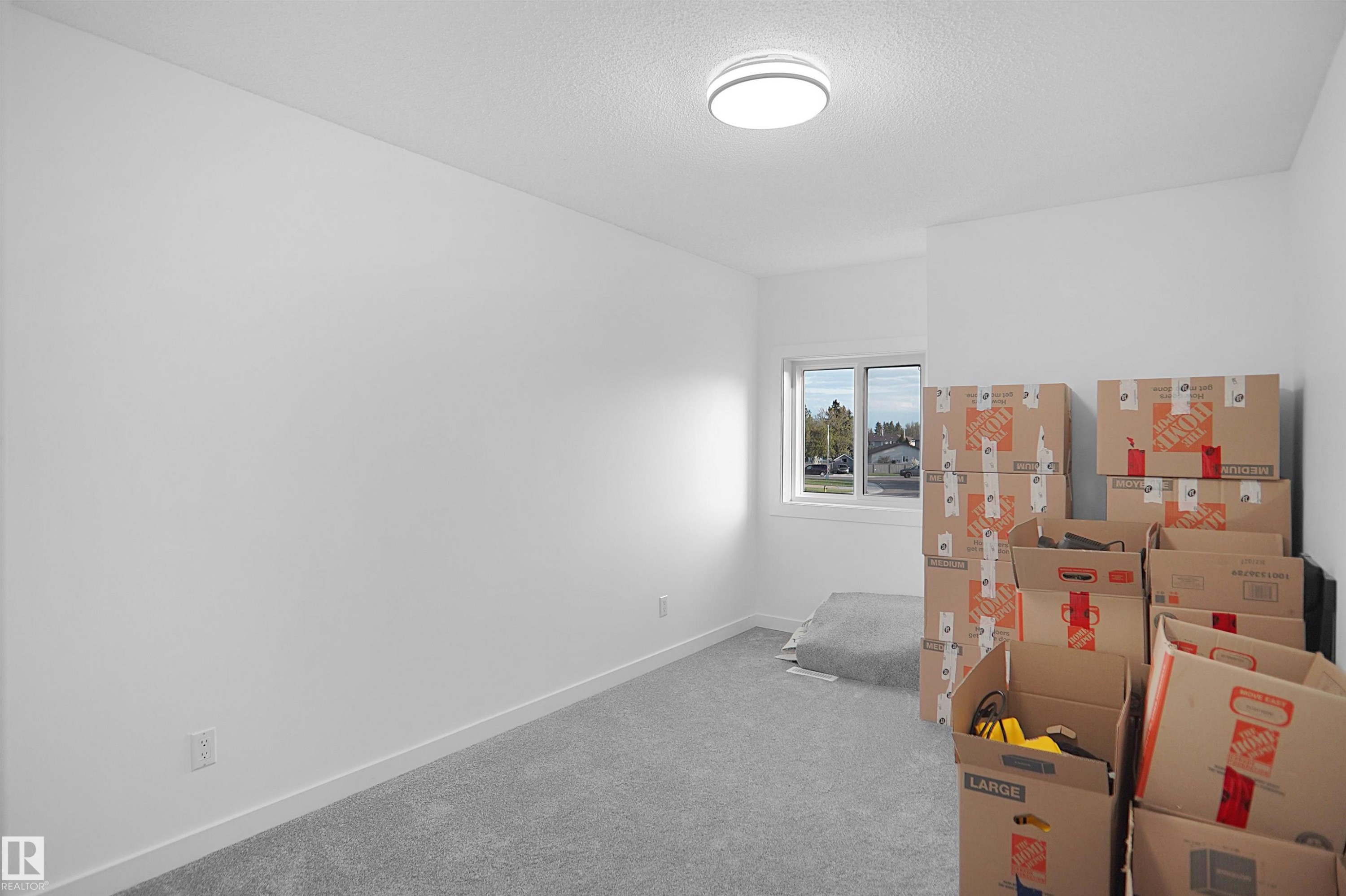 10018 173 Avenue, Edmonton, AB - Indoor