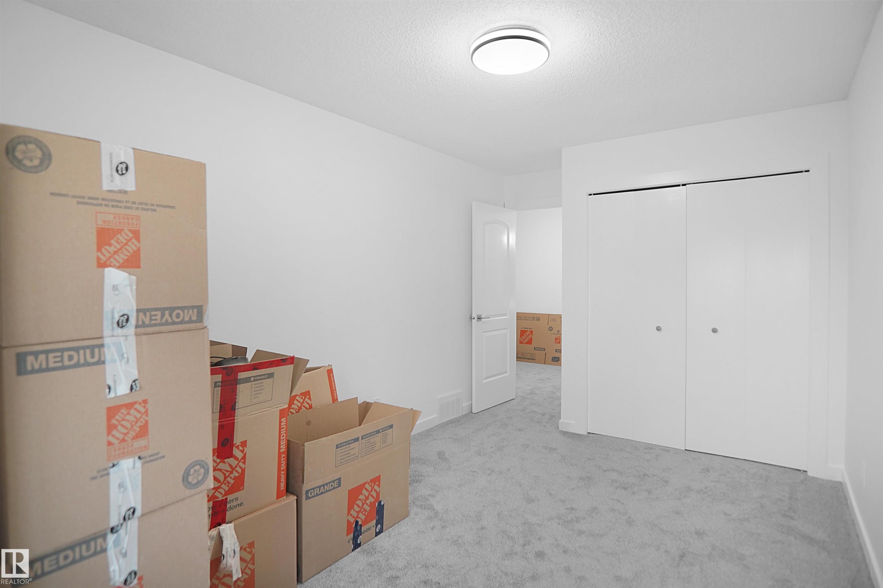 10018 173 Avenue, Edmonton, AB - Indoor