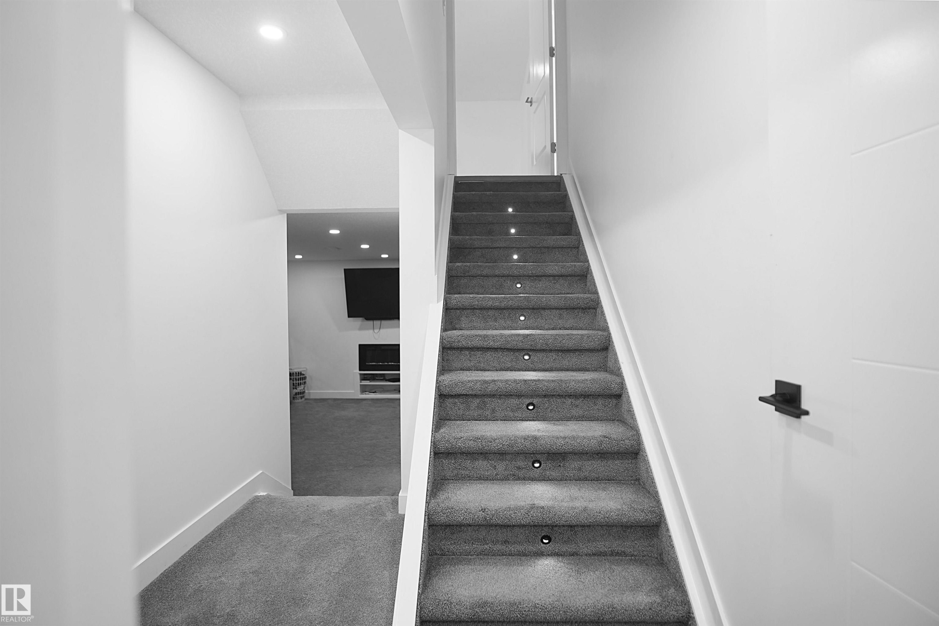 10018 173 Avenue, Edmonton, AB - Indoor Photo Showing Other Room