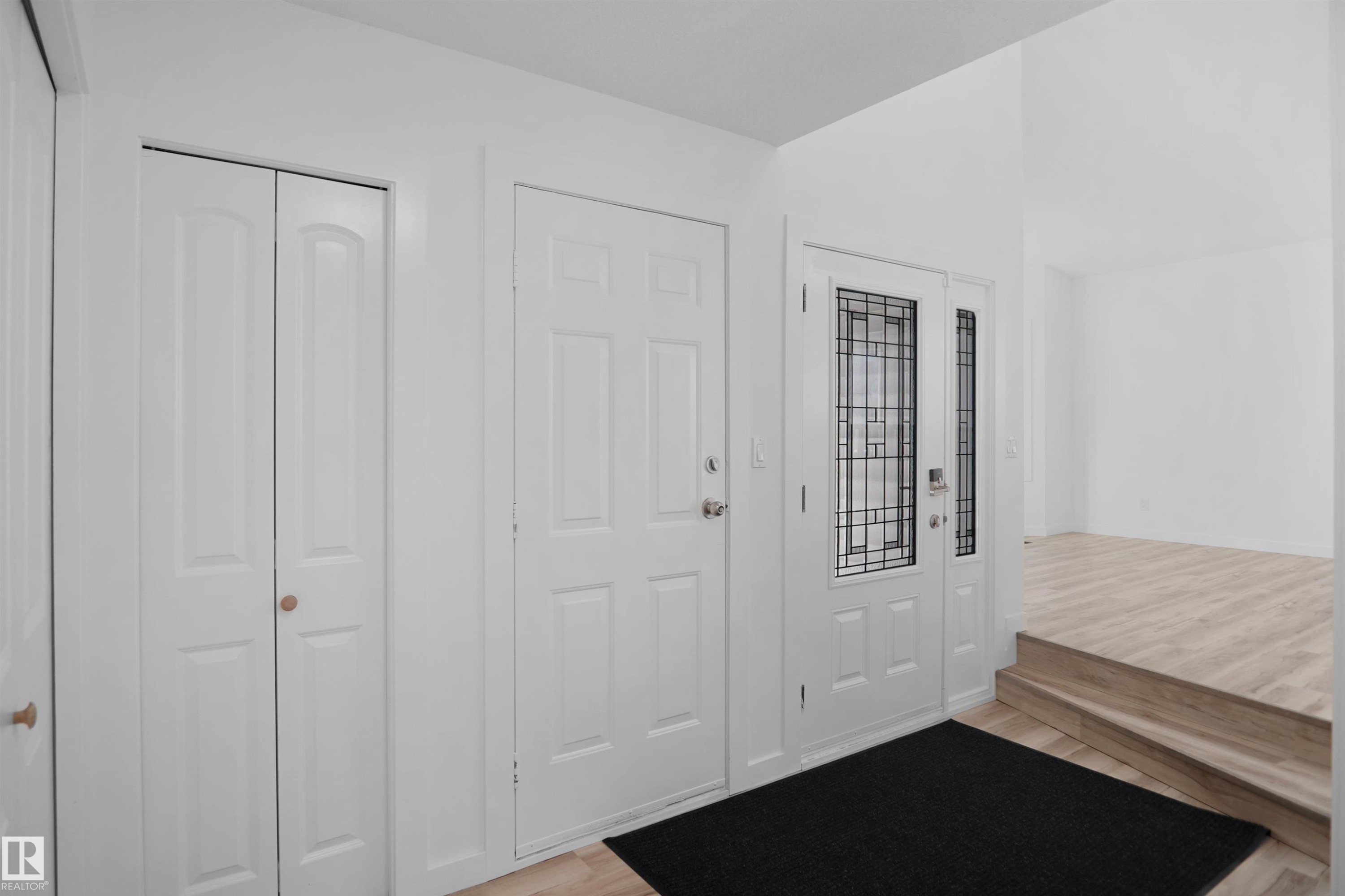 10018 173 Avenue, Edmonton, AB - Indoor