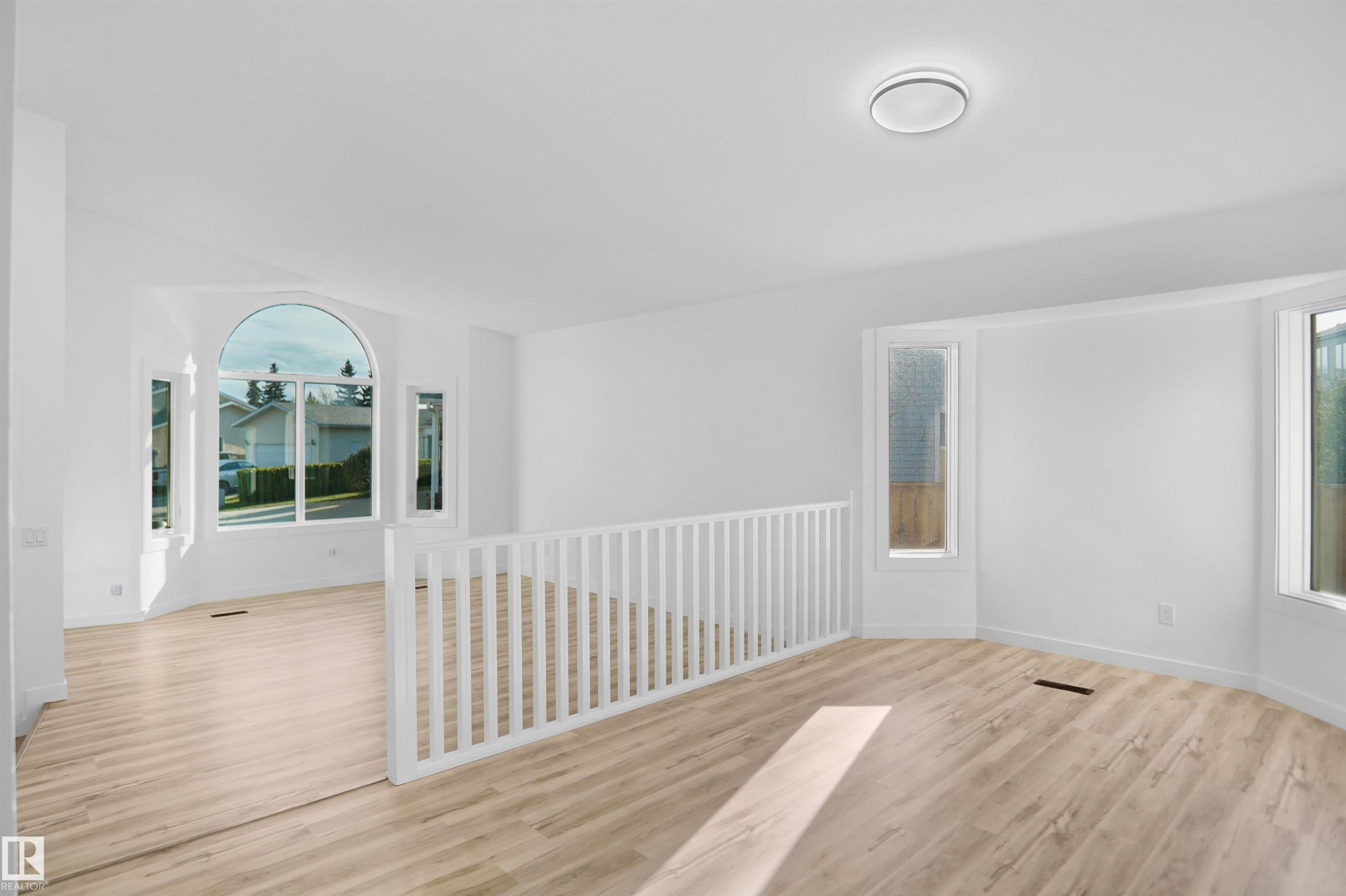 10018 173 Avenue, Edmonton, AB - Indoor Photo Showing Other Room