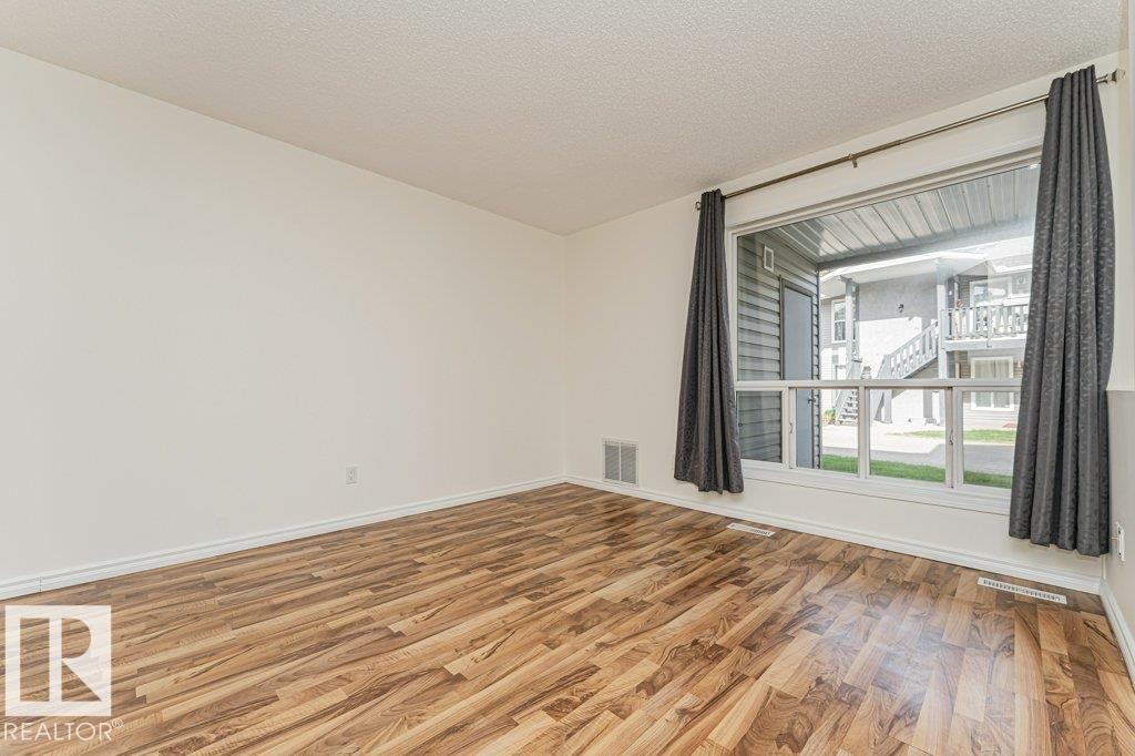 11 1503 Mill Woods Road E, Edmonton, AB