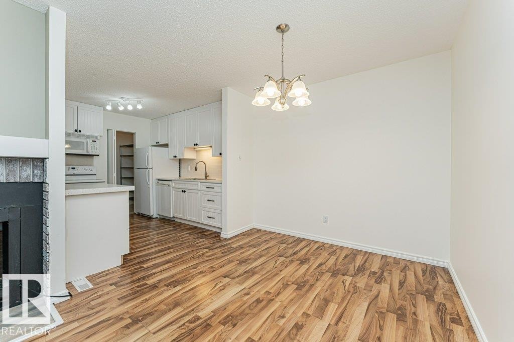 11 1503 Mill Woods Road E, Edmonton, AB