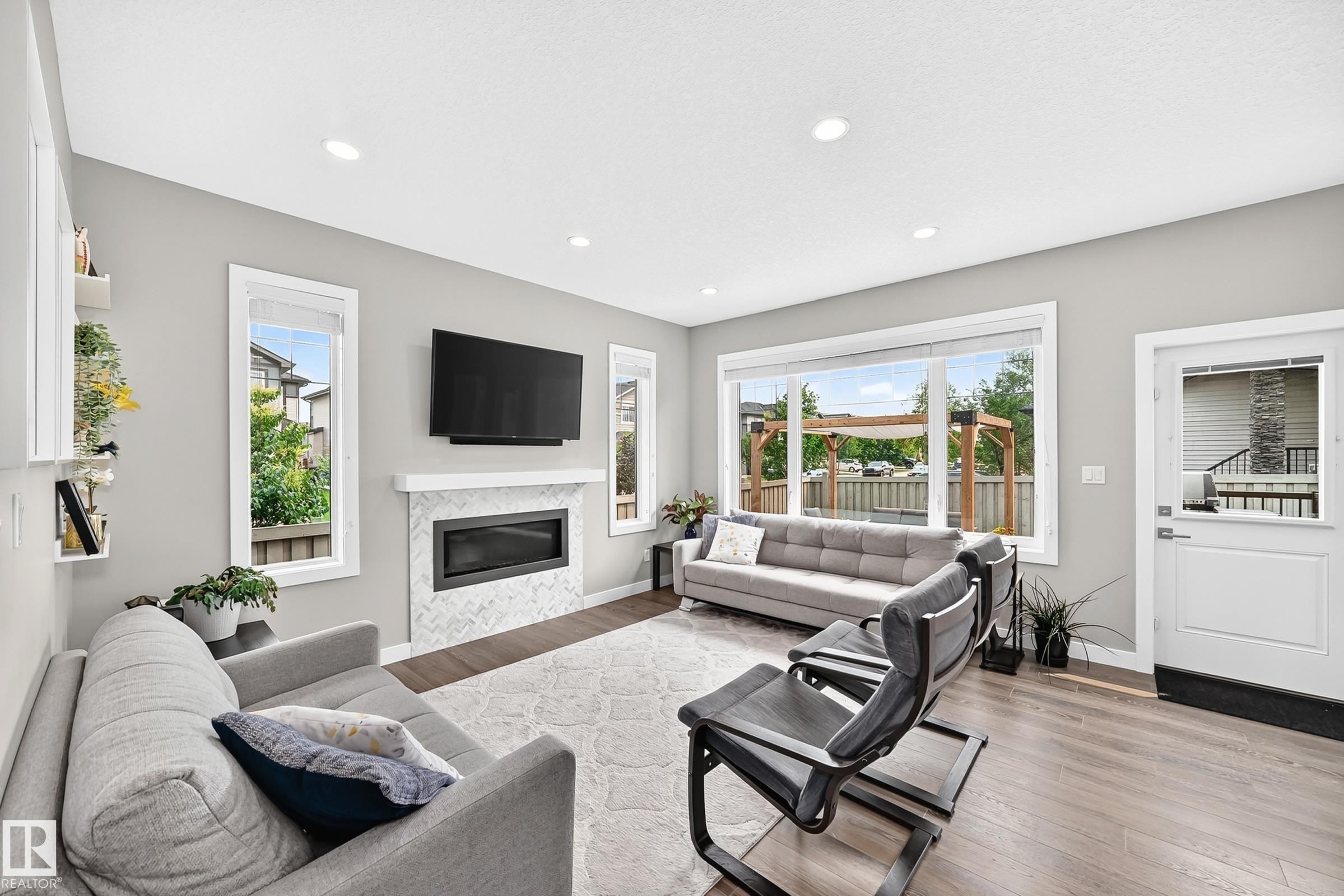 8548 Cushing Place Sw, Edmonton, AB
