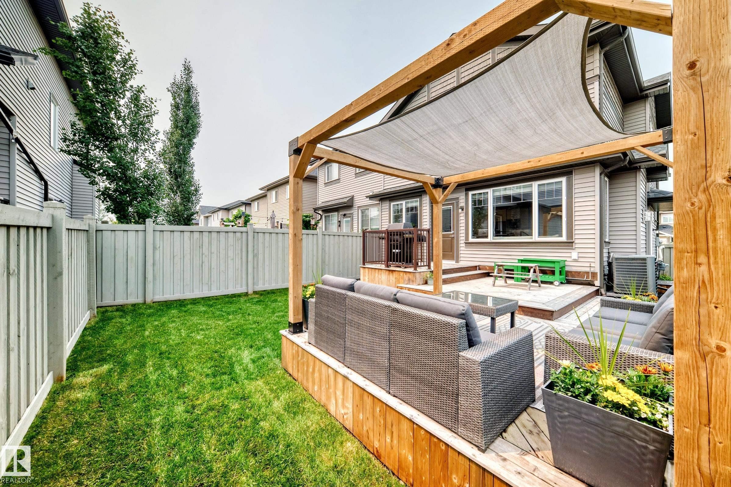 8548 Cushing Place Sw, Edmonton, AB