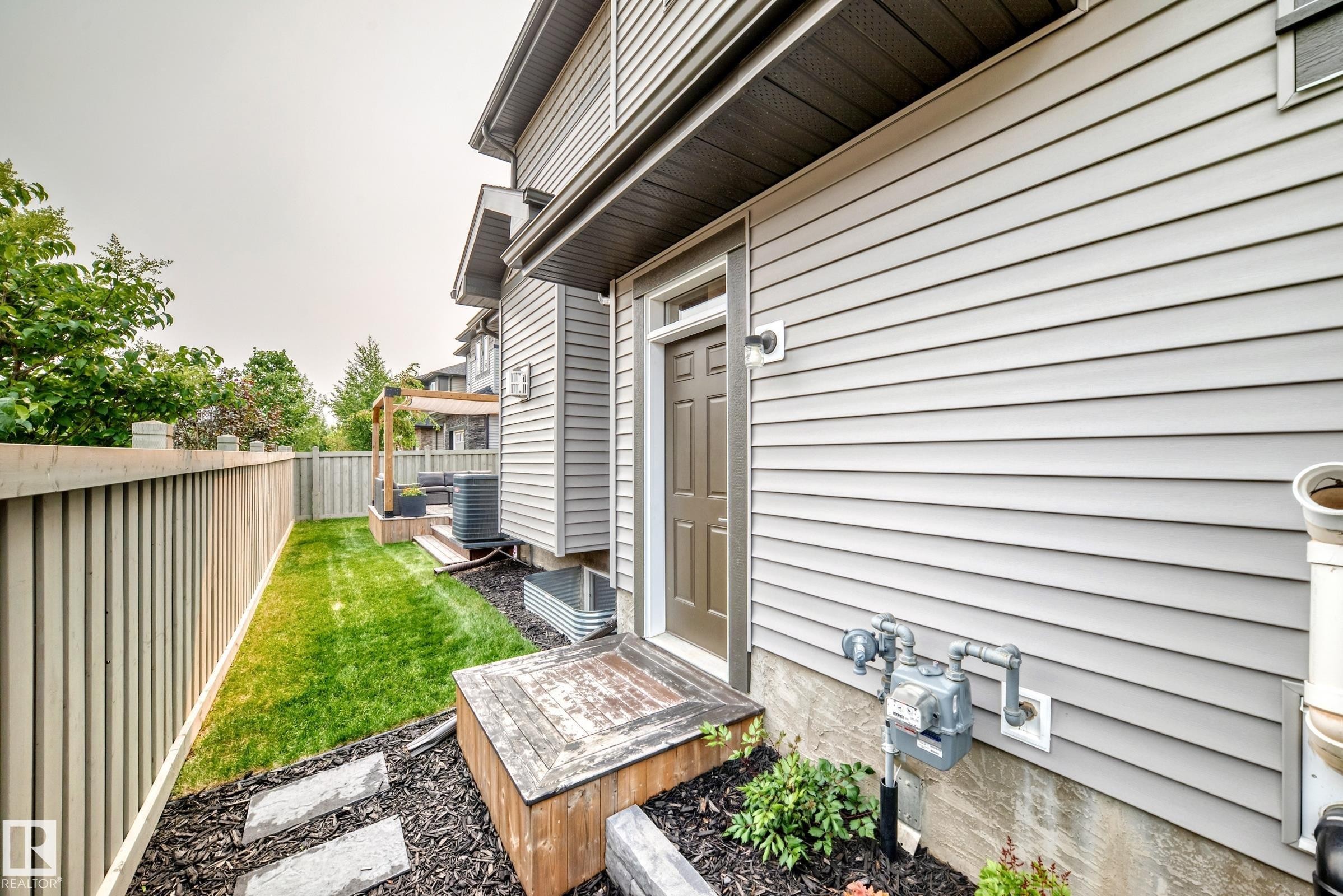 8548 Cushing Place Sw, Edmonton, AB