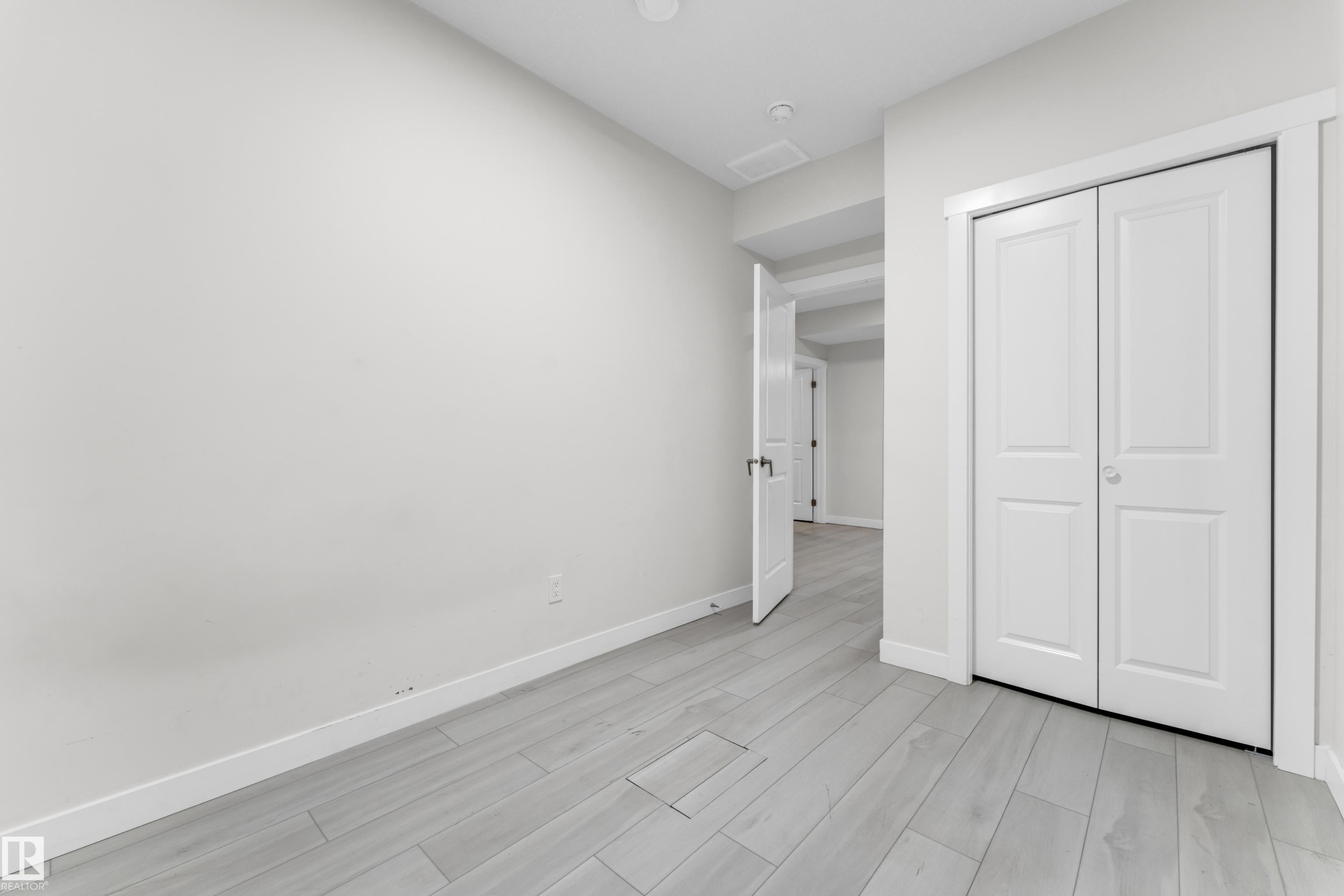 1750 25A Street, Edmonton, AB