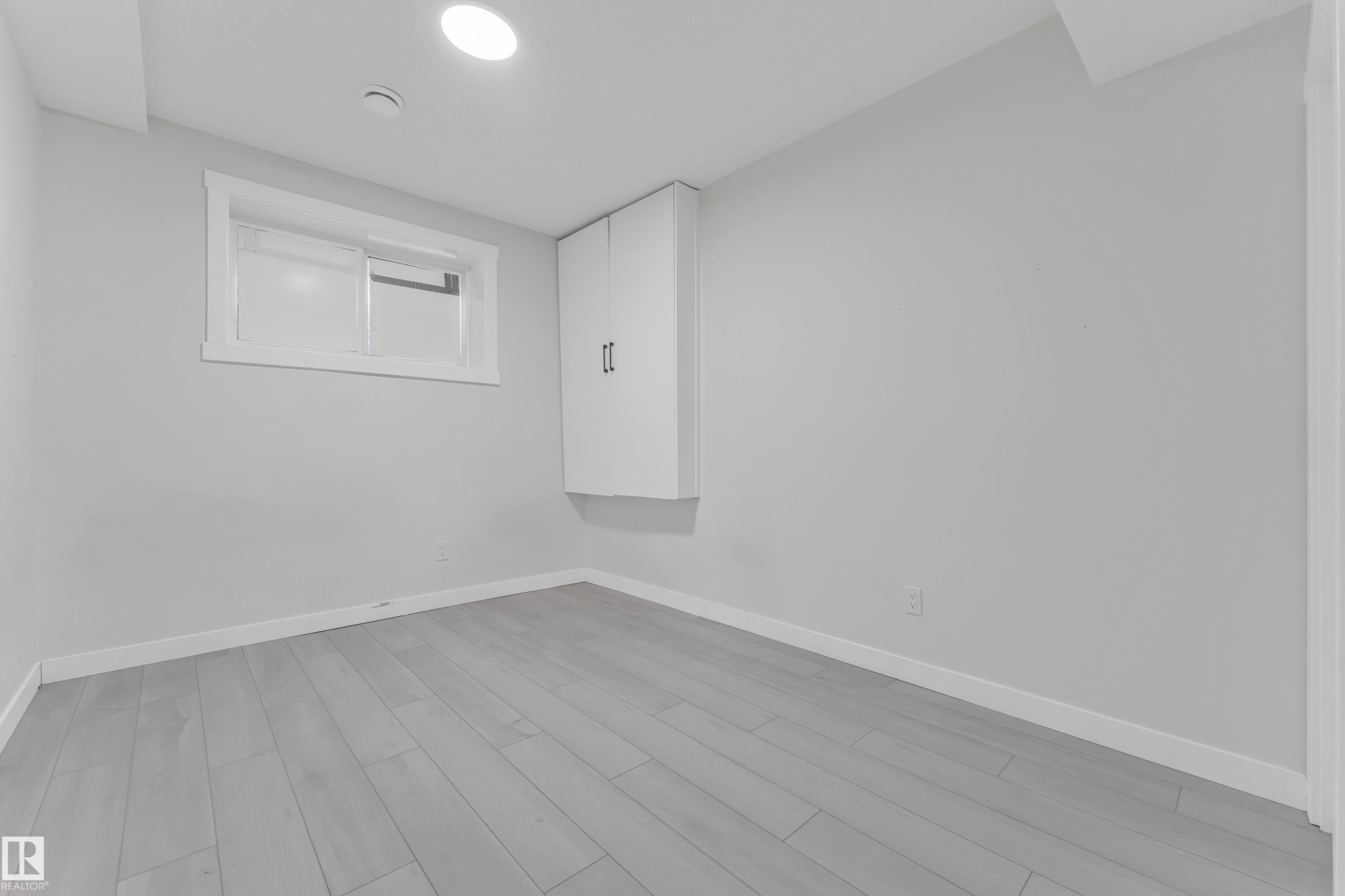 1750 25A Street, Edmonton, AB