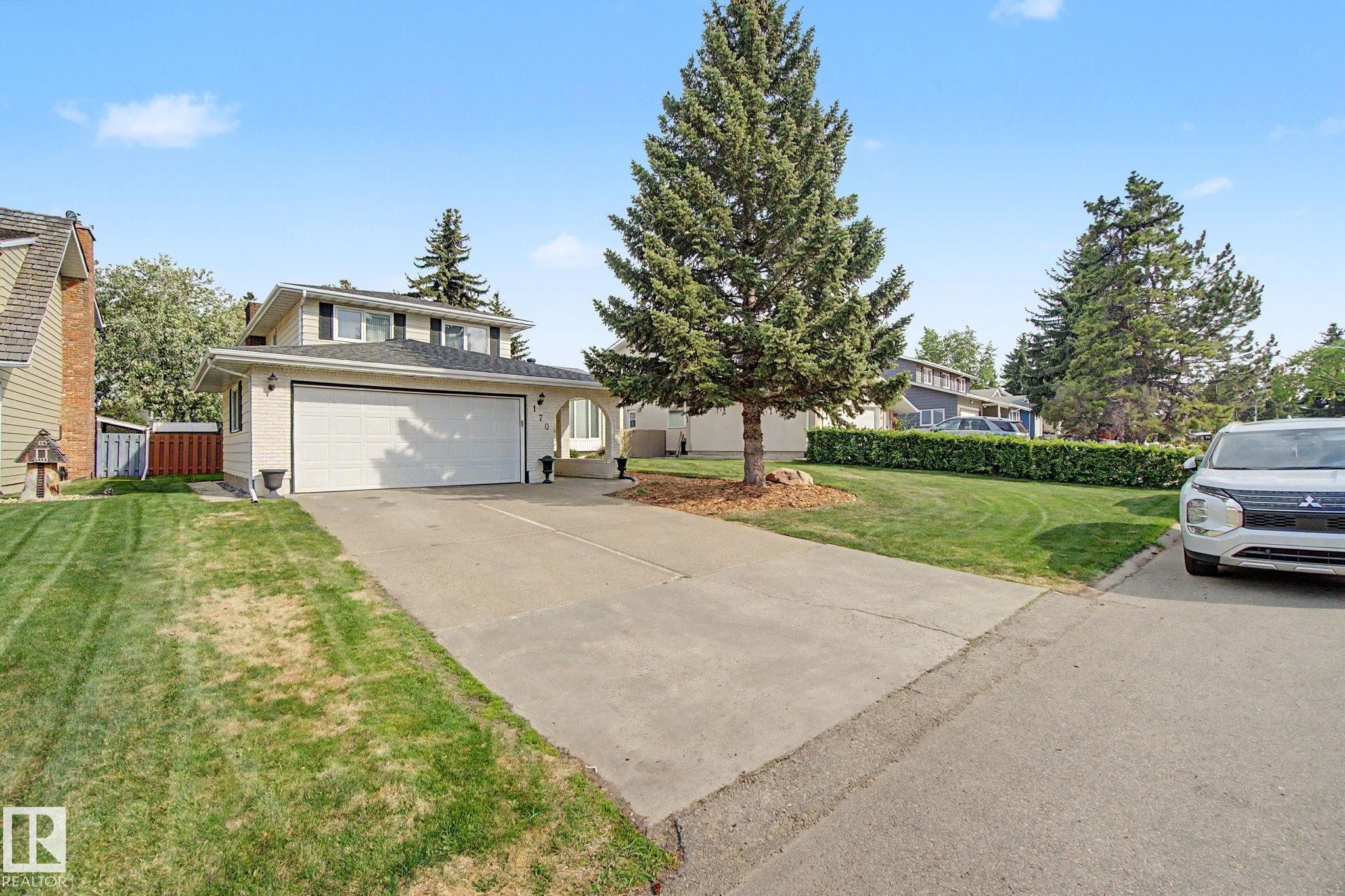 Front house - 170 Westridge Rd, Edmonton, AB - Outdoor