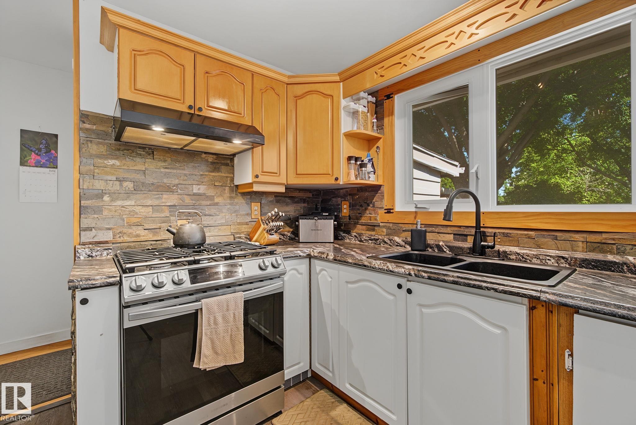 5116 49 Avenue, Onoway, AB