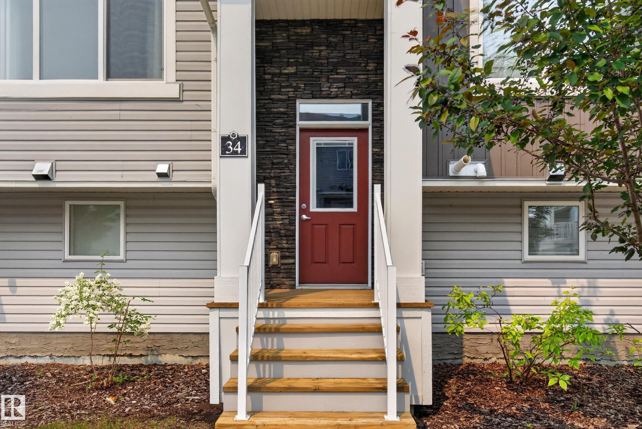 34 2121 Haddow Drive, Edmonton, AB