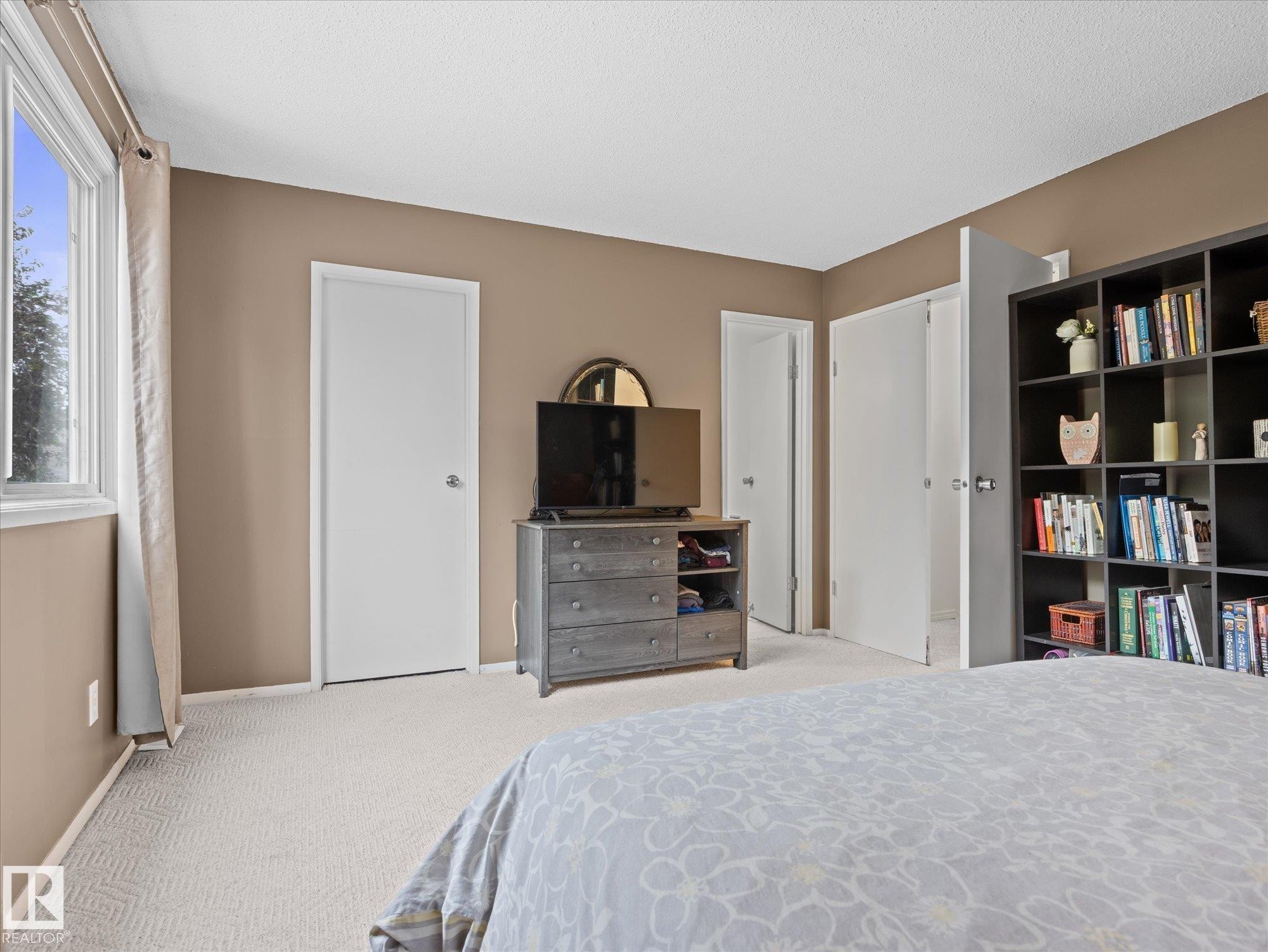 9014 184 Street, Edmonton, AB