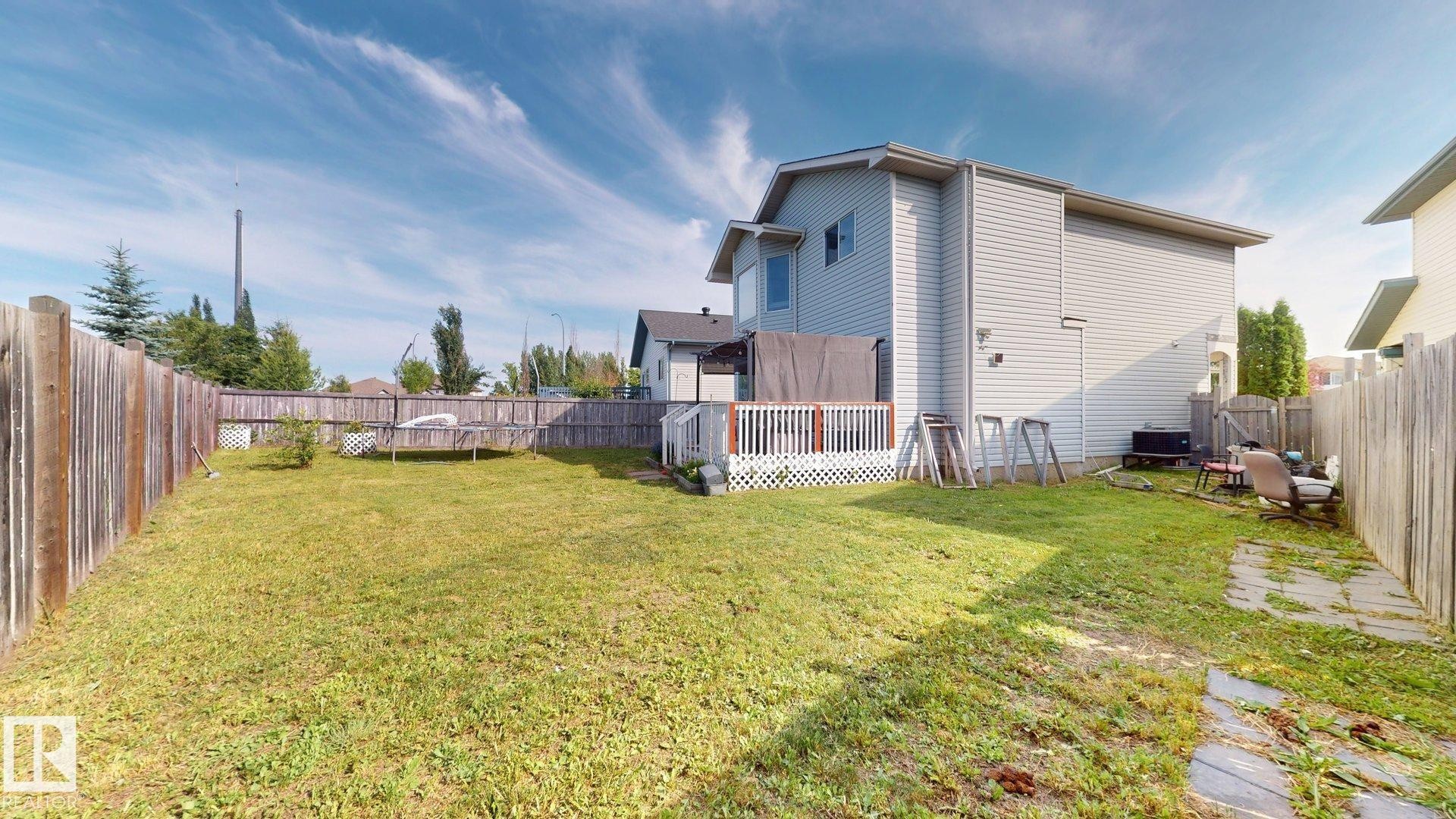 1808 36 Avenue Nw, Edmonton, AB - Outdoor
