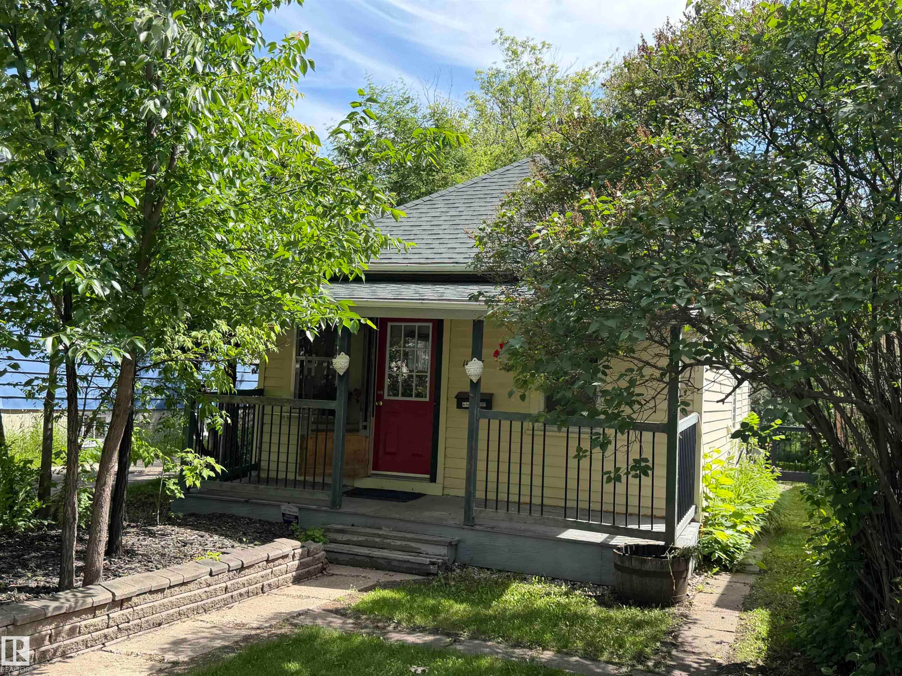 11427 125 Street Nw, Edmonton, AB