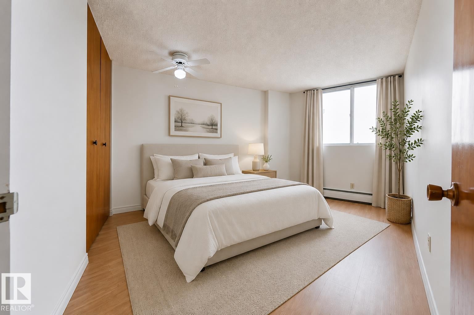 613 13910 Stony Plain Road, Edmonton, AB