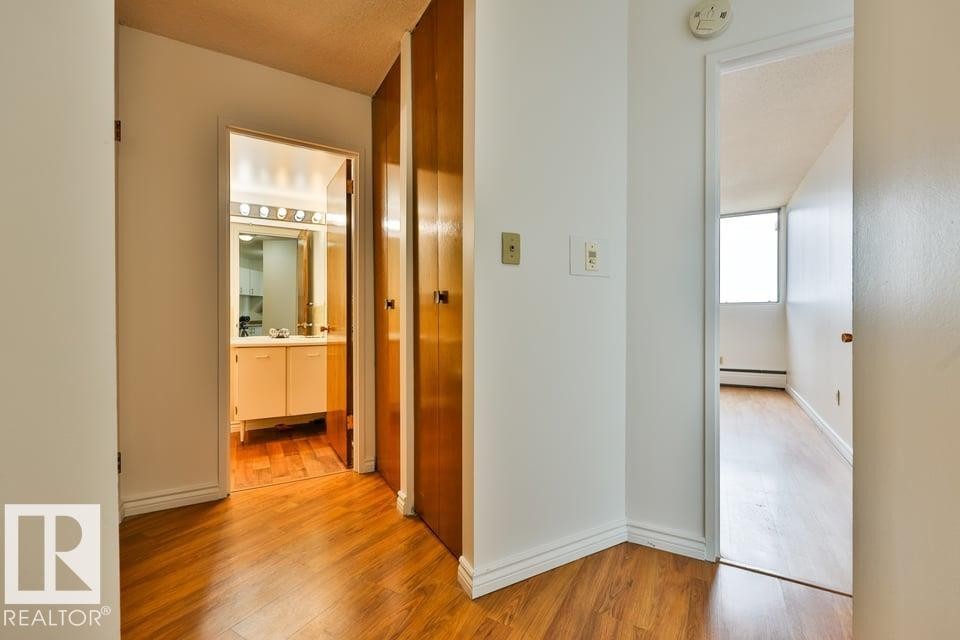 613 13910 Stony Plain Road, Edmonton, AB