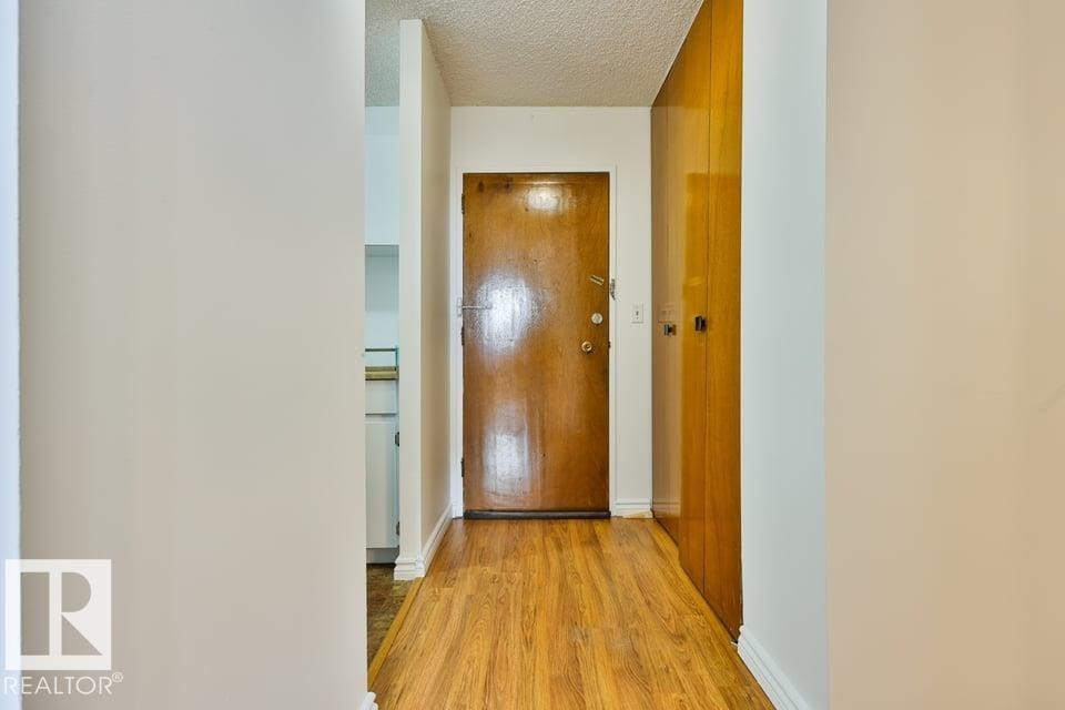 613 13910 Stony Plain Road, Edmonton, AB