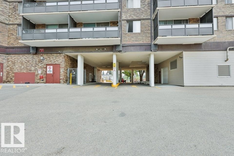 613 13910 Stony Plain Road, Edmonton, AB