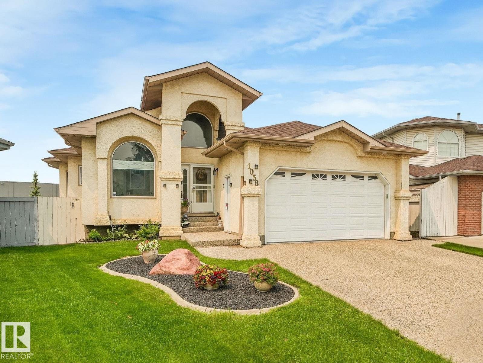 1058 James Crescent, Edmonton, AB