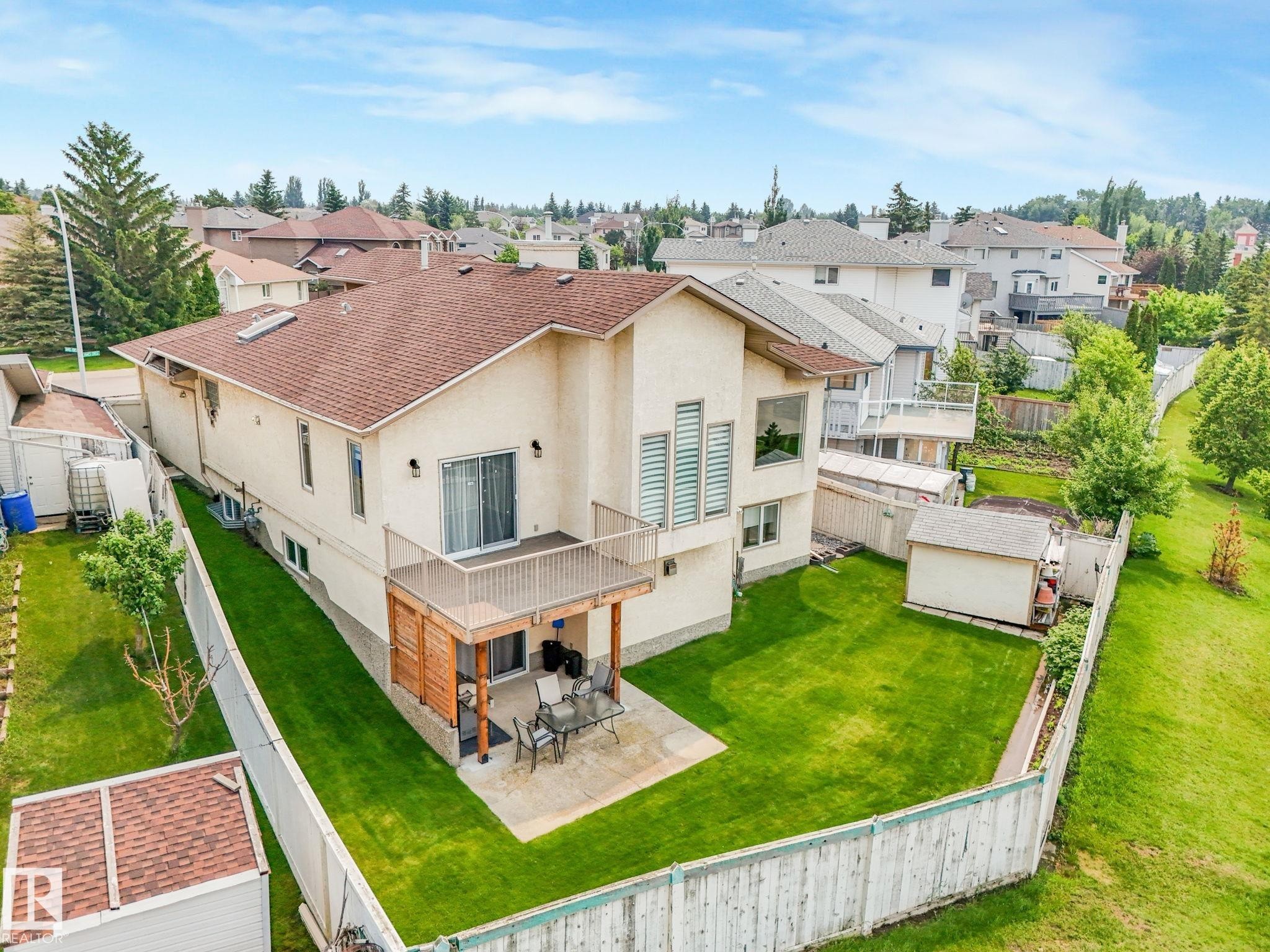 1058 James Crescent, Edmonton, AB