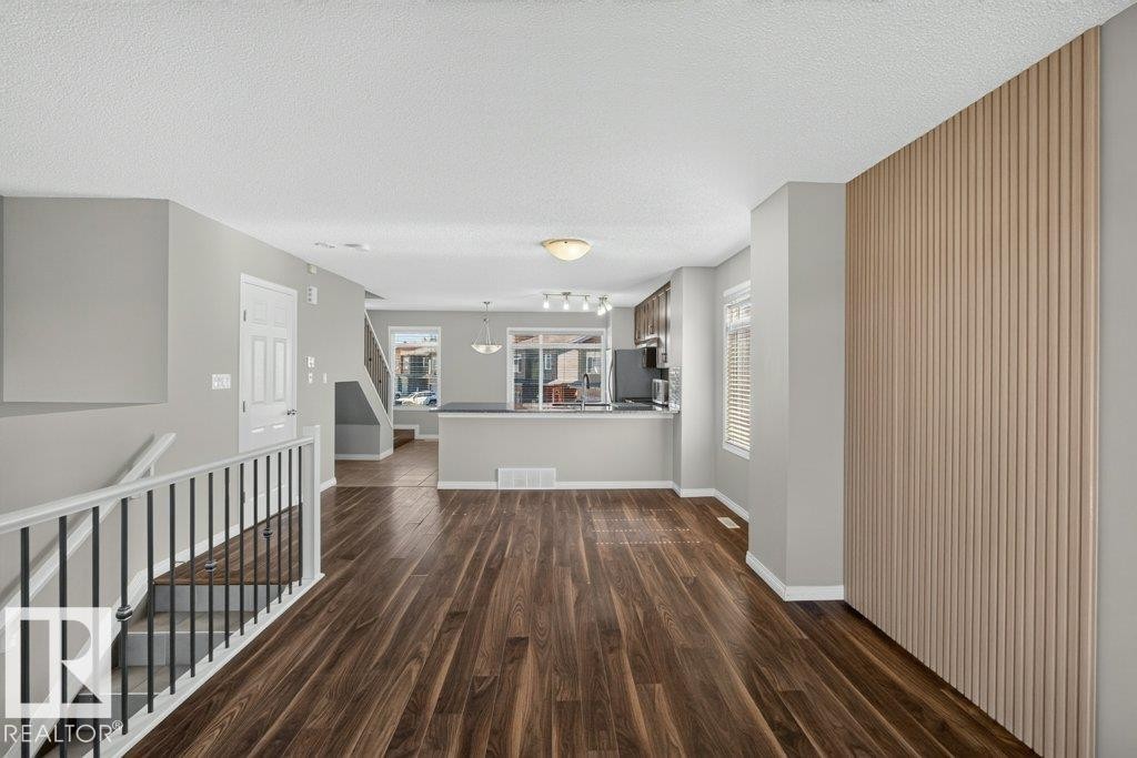 #39 7503 Getty Ga Nw, Edmonton, AB - Indoor Photo Showing Other Room