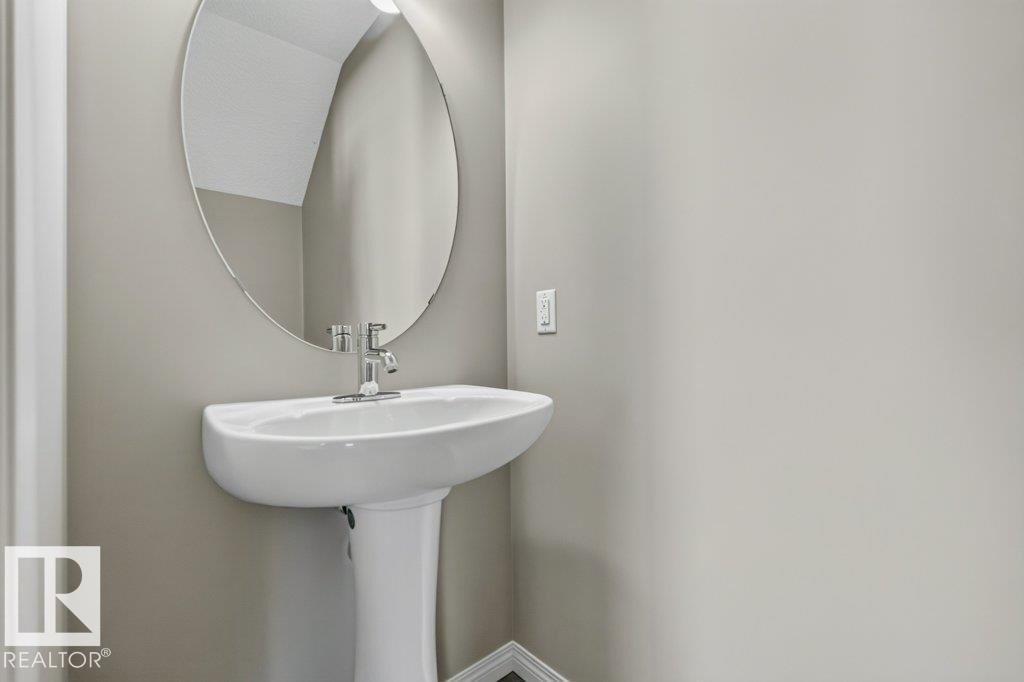 #39 7503 Getty Ga Nw, Edmonton, AB - Indoor Photo Showing Bathroom