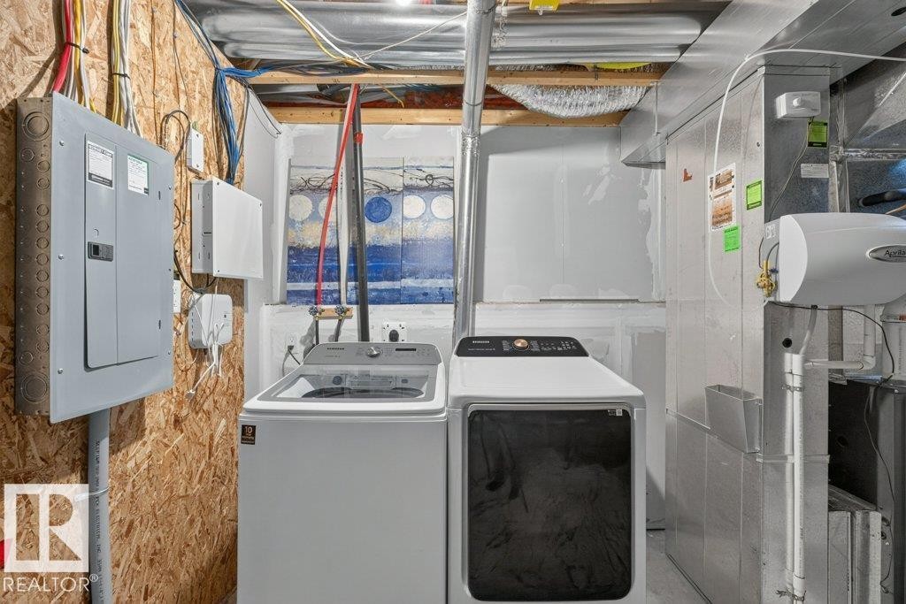 #39 7503 Getty Ga Nw, Edmonton, AB - Indoor Photo Showing Laundry Room