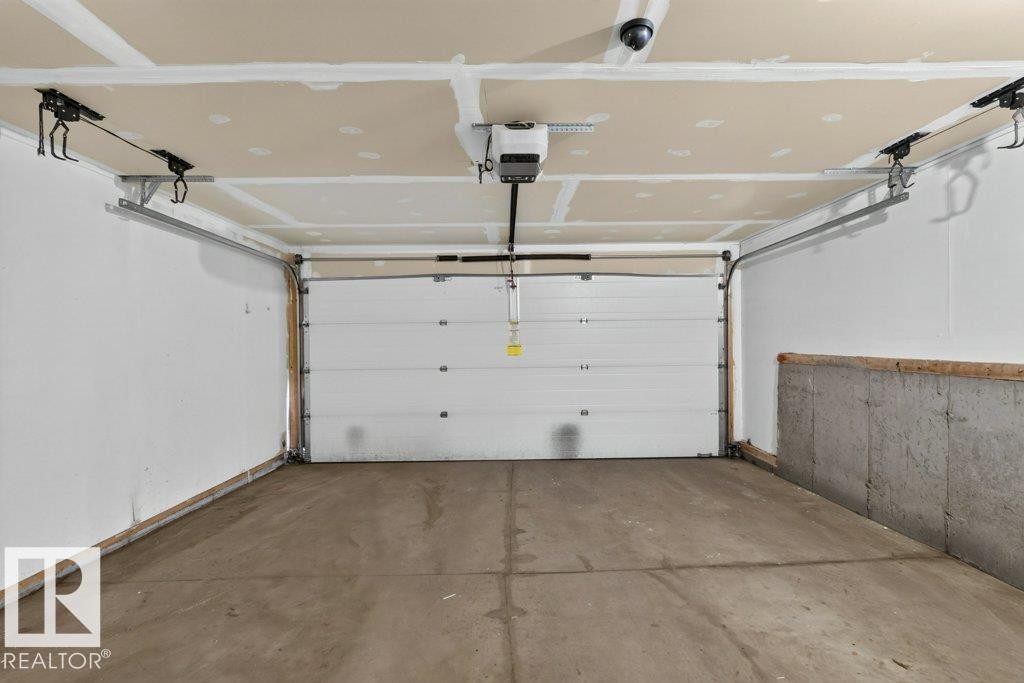 #39 7503 Getty Ga Nw, Edmonton, AB - Indoor Photo Showing Garage