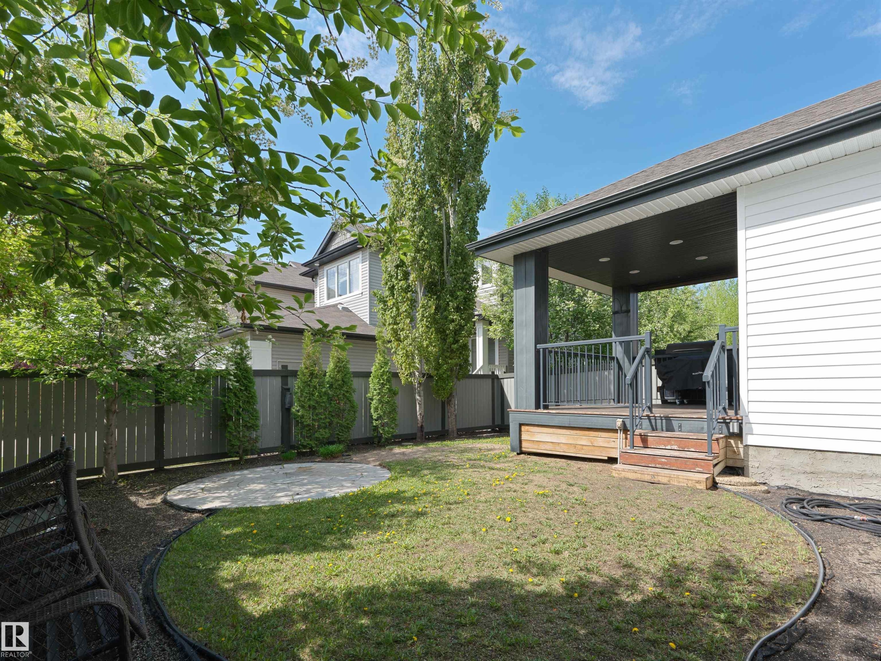 17119 5 Avenue, Edmonton, AB