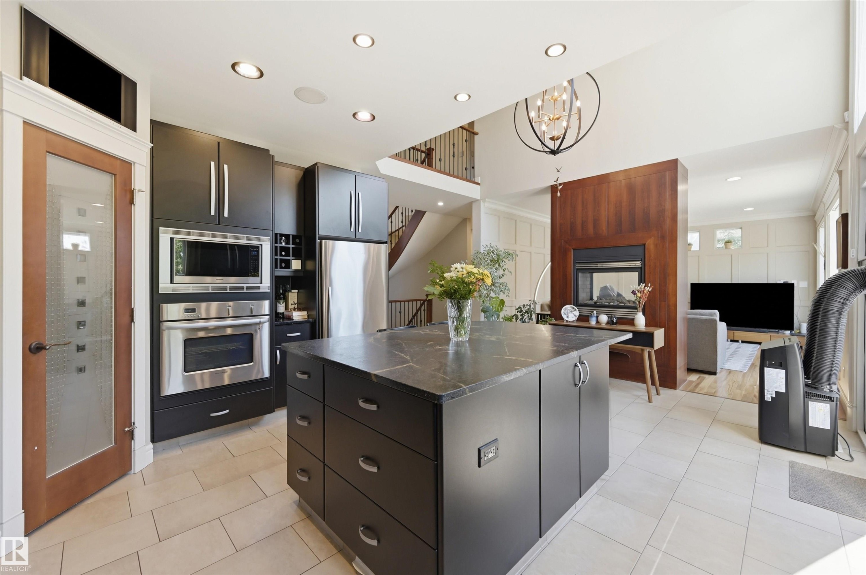 680 Todd Landing Landing, Edmonton, AB