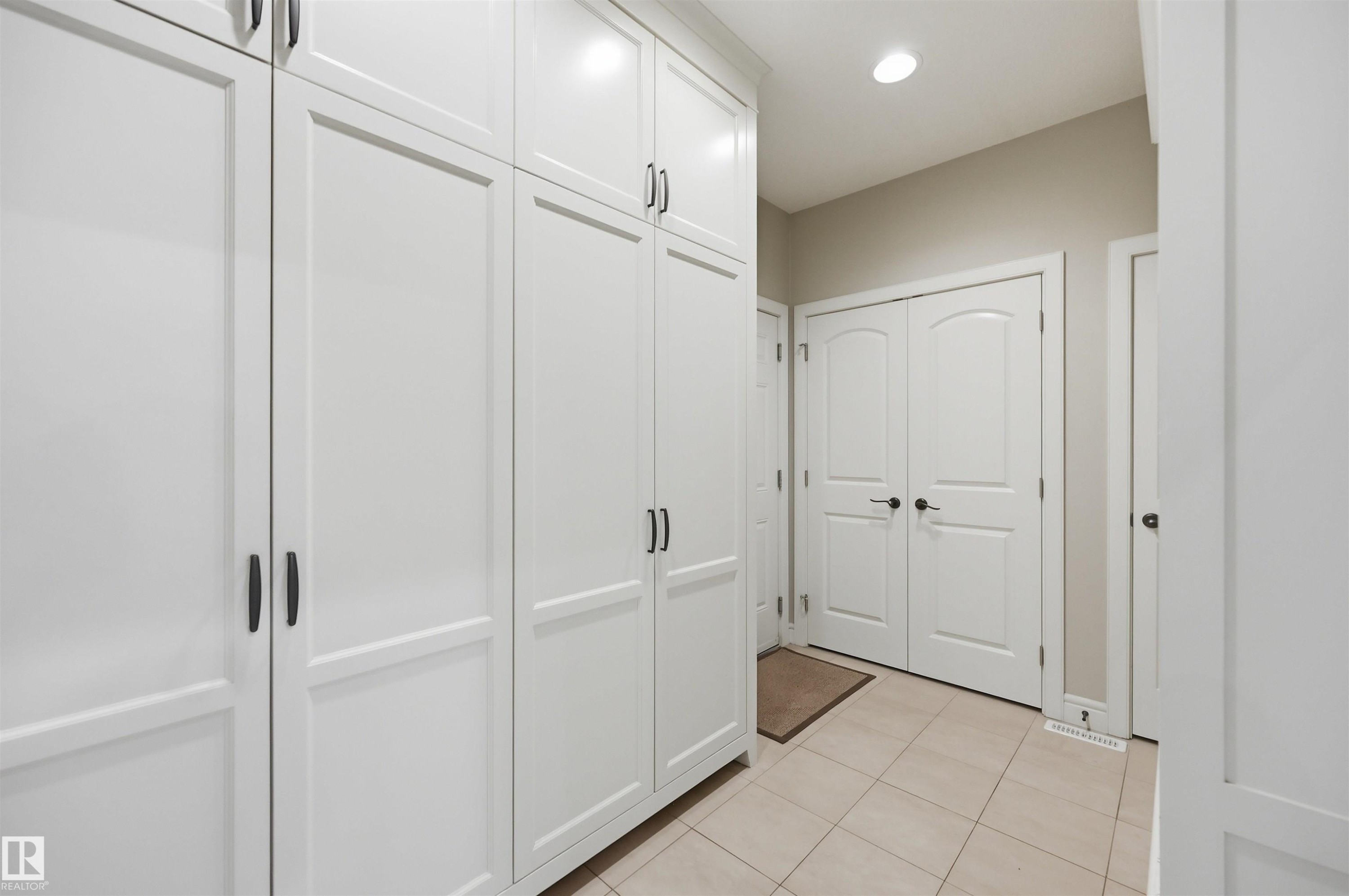 680 Todd Landing Landing, Edmonton, AB