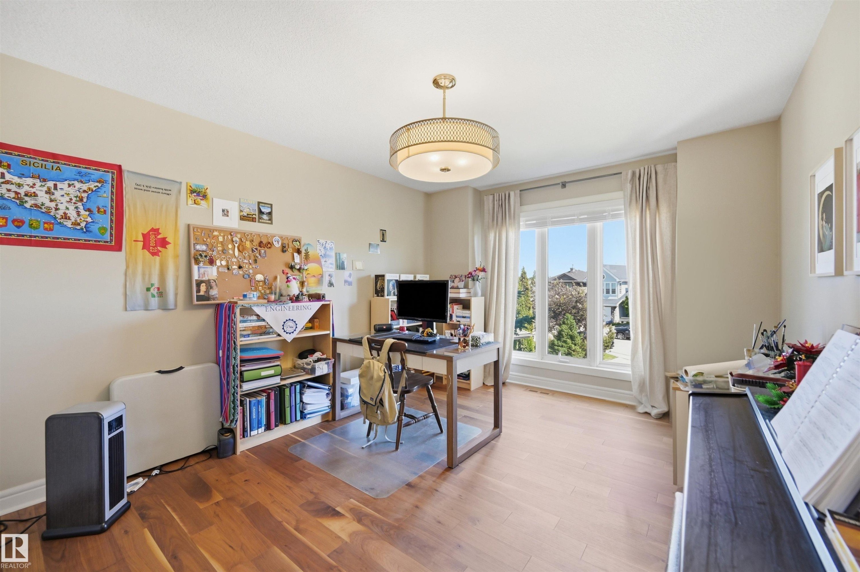 680 Todd Landing Landing, Edmonton, AB