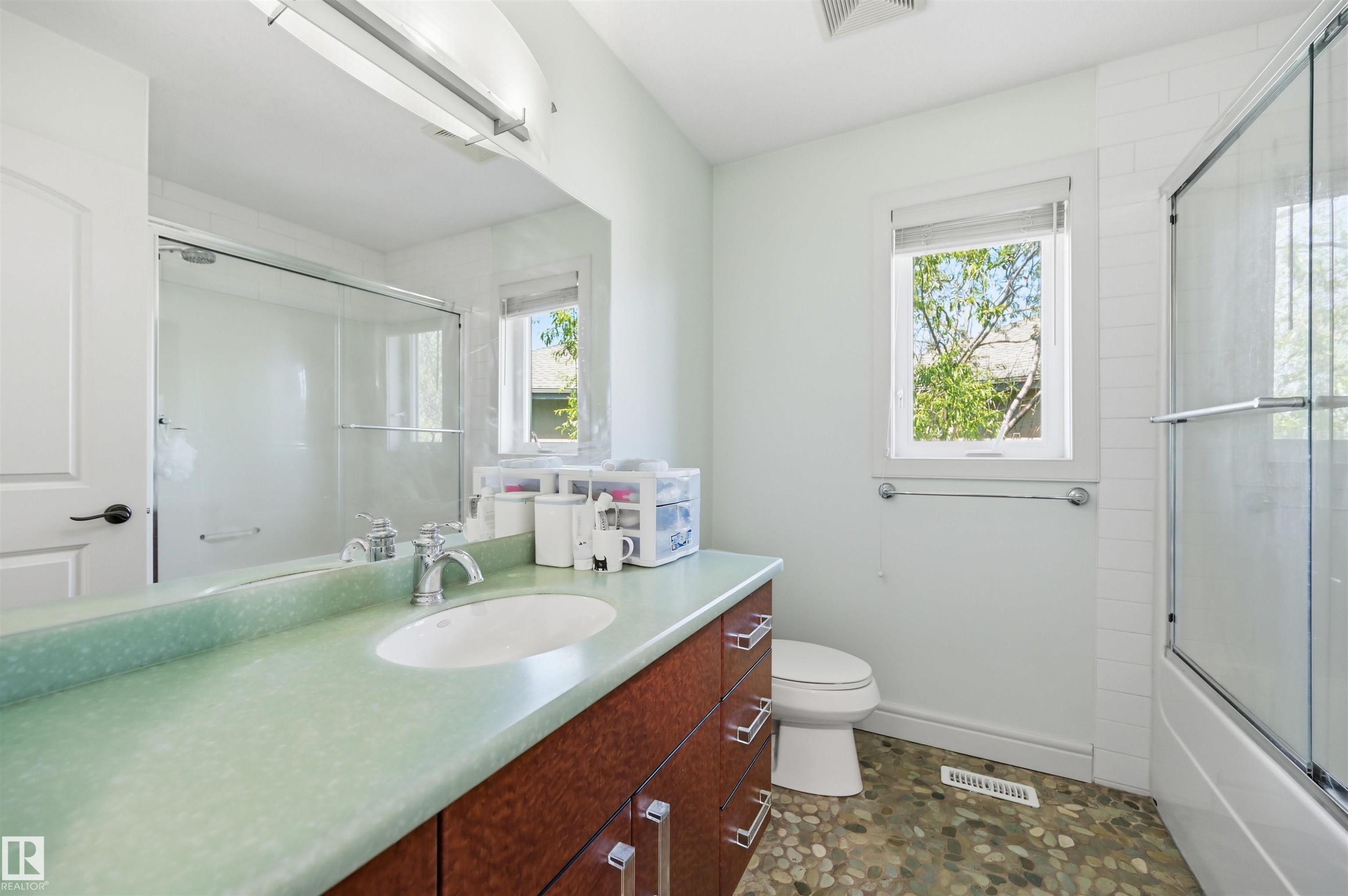 680 Todd Landing Landing, Edmonton, AB