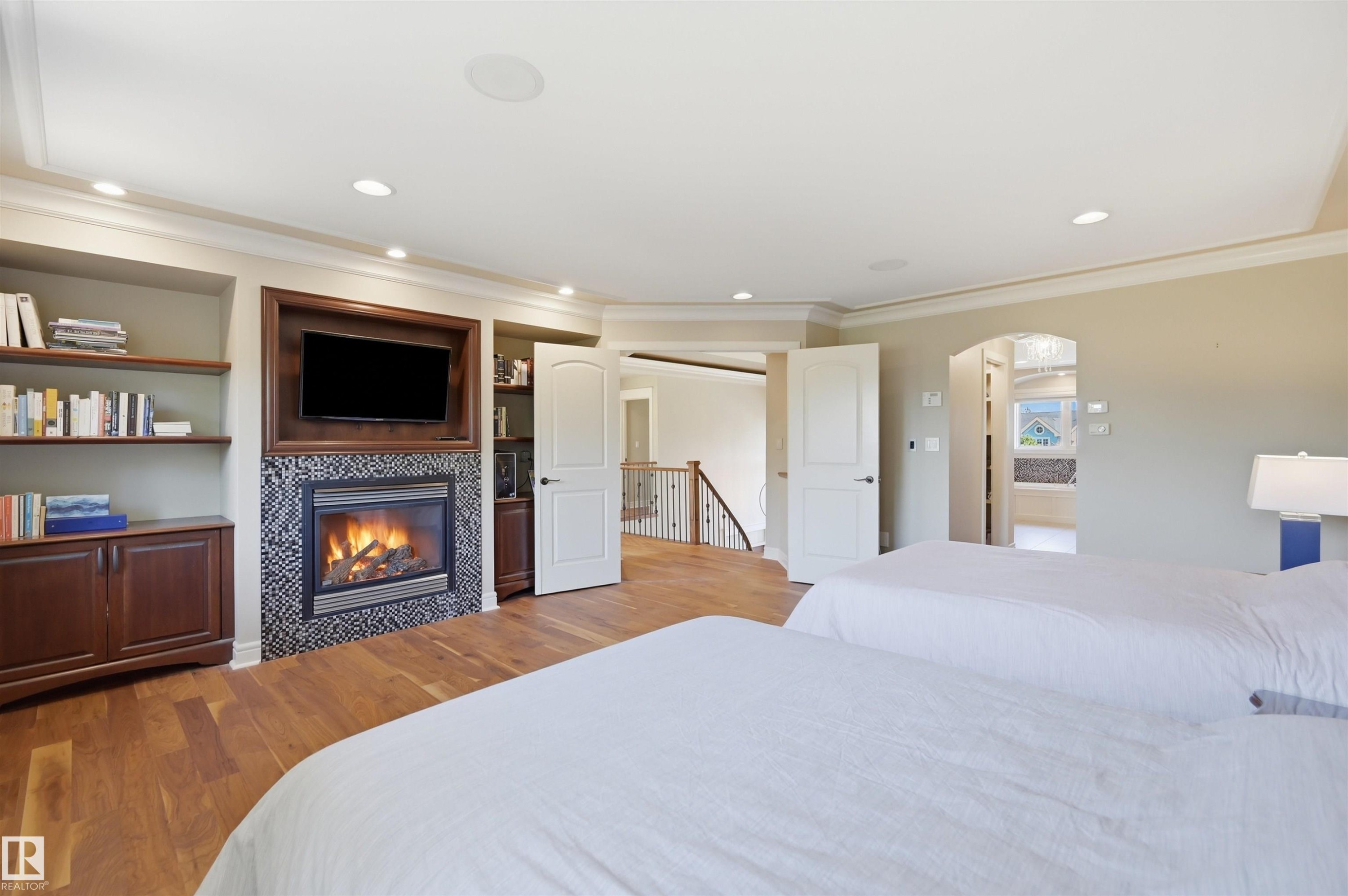 680 Todd Landing Landing, Edmonton, AB