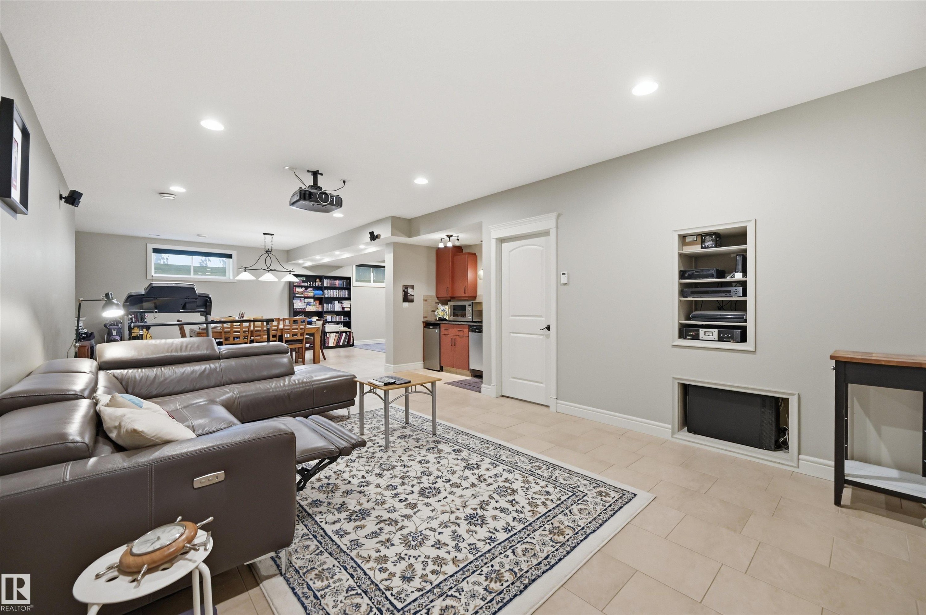 680 Todd Landing Landing, Edmonton, AB