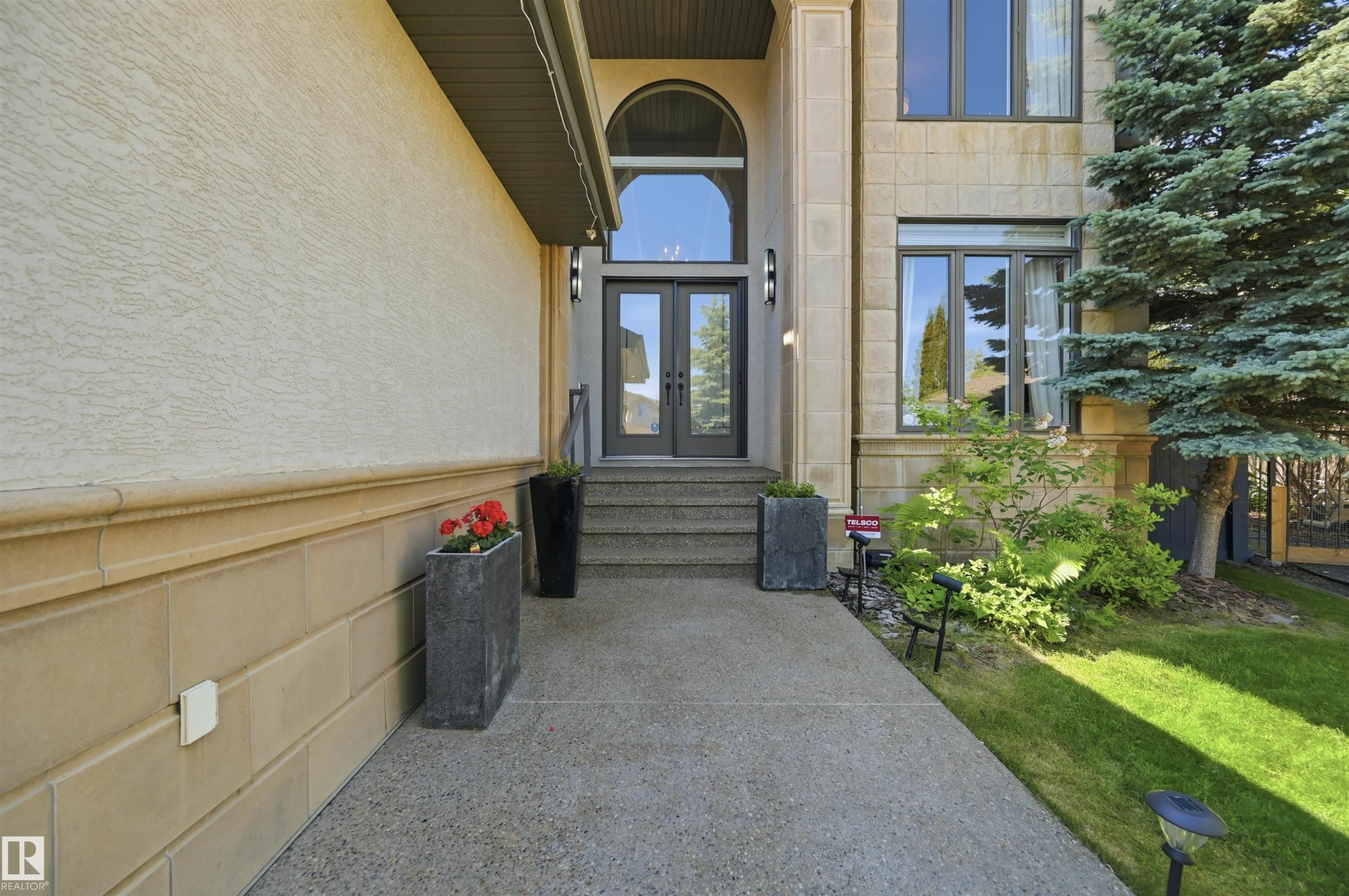 680 Todd Landing Landing, Edmonton, AB