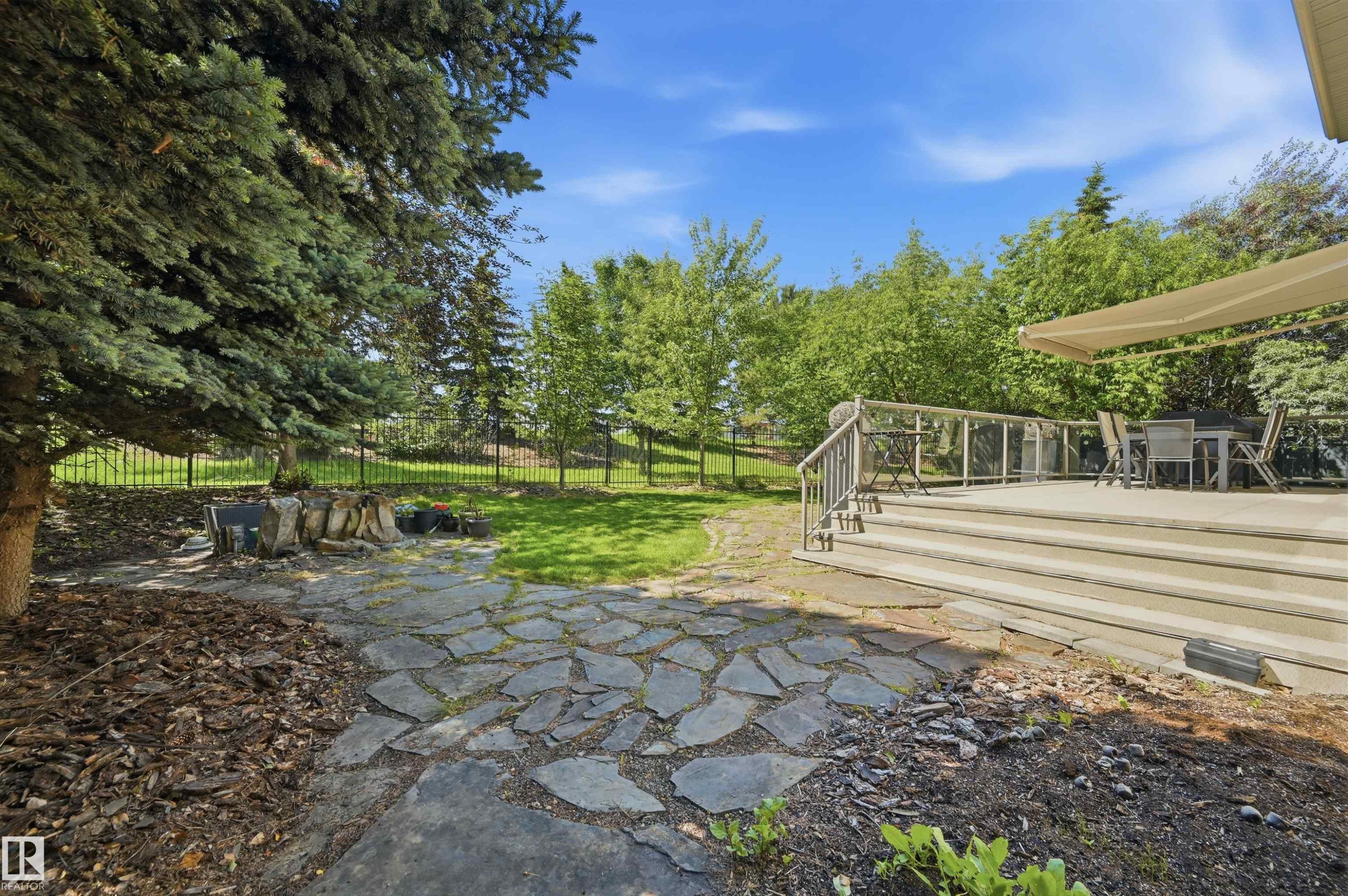 680 Todd Landing Landing, Edmonton, AB