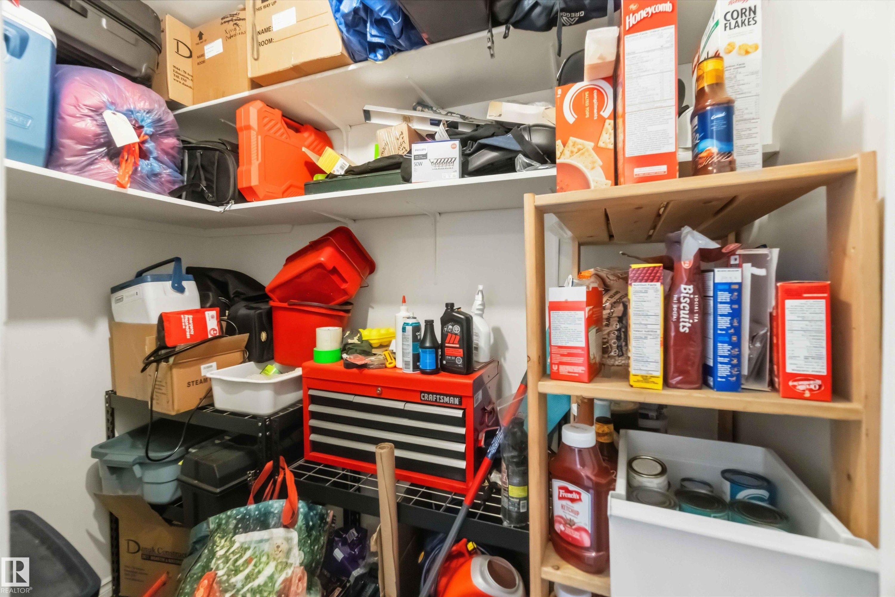 Image quality insufficient for description - 204 4601 131 Avenue, Edmonton, AB