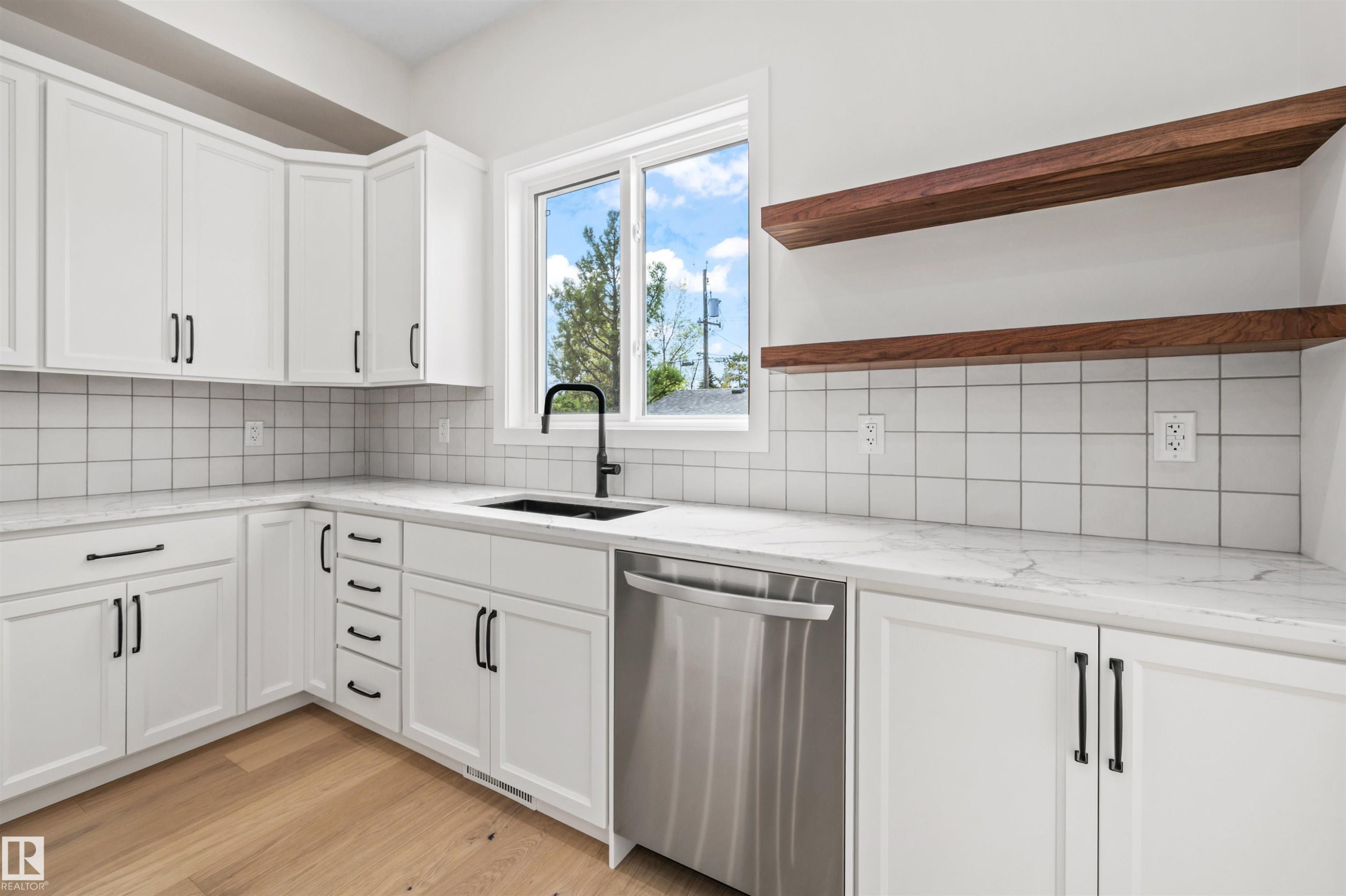 10934 132 Street, Edmonton, AB - Indoor Photo Showing Kitchen With Double Sink With Upgraded Kitchen