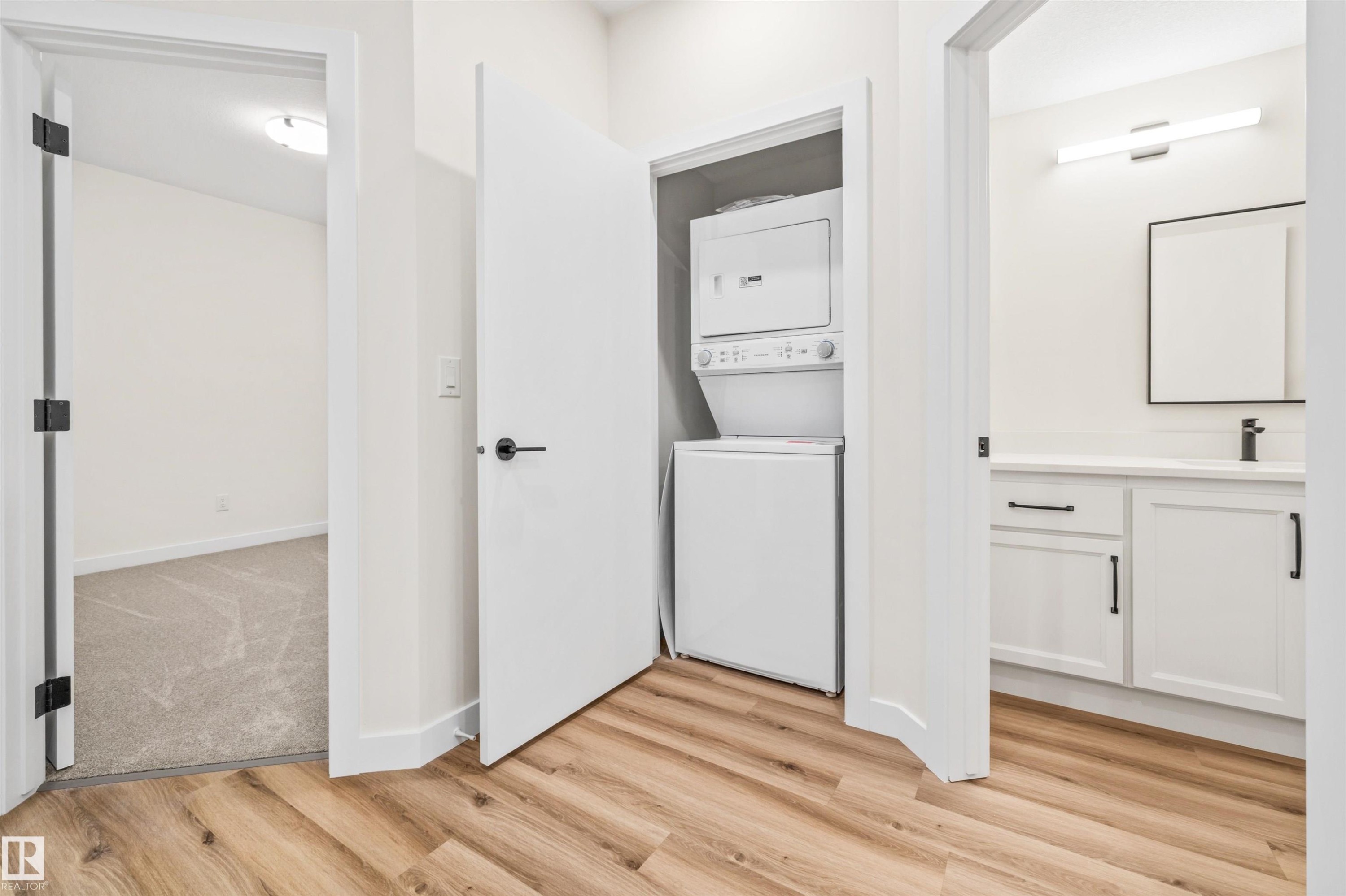 10934 132 Street, Edmonton, AB - Indoor Photo Showing Laundry Room