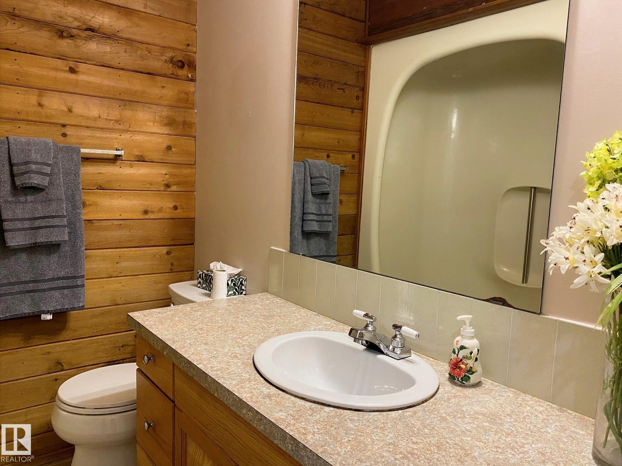 2211 Millbourne Road W, Edmonton, AB