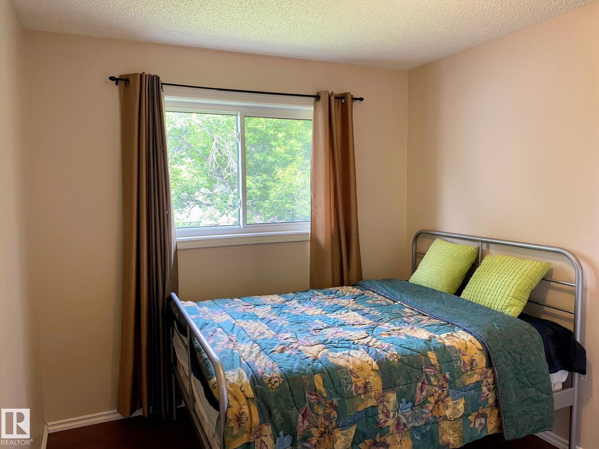 2211 Millbourne Road W, Edmonton, AB