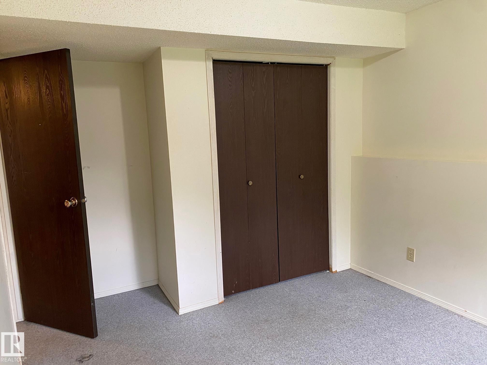 2211 Millbourne Road W, Edmonton, AB