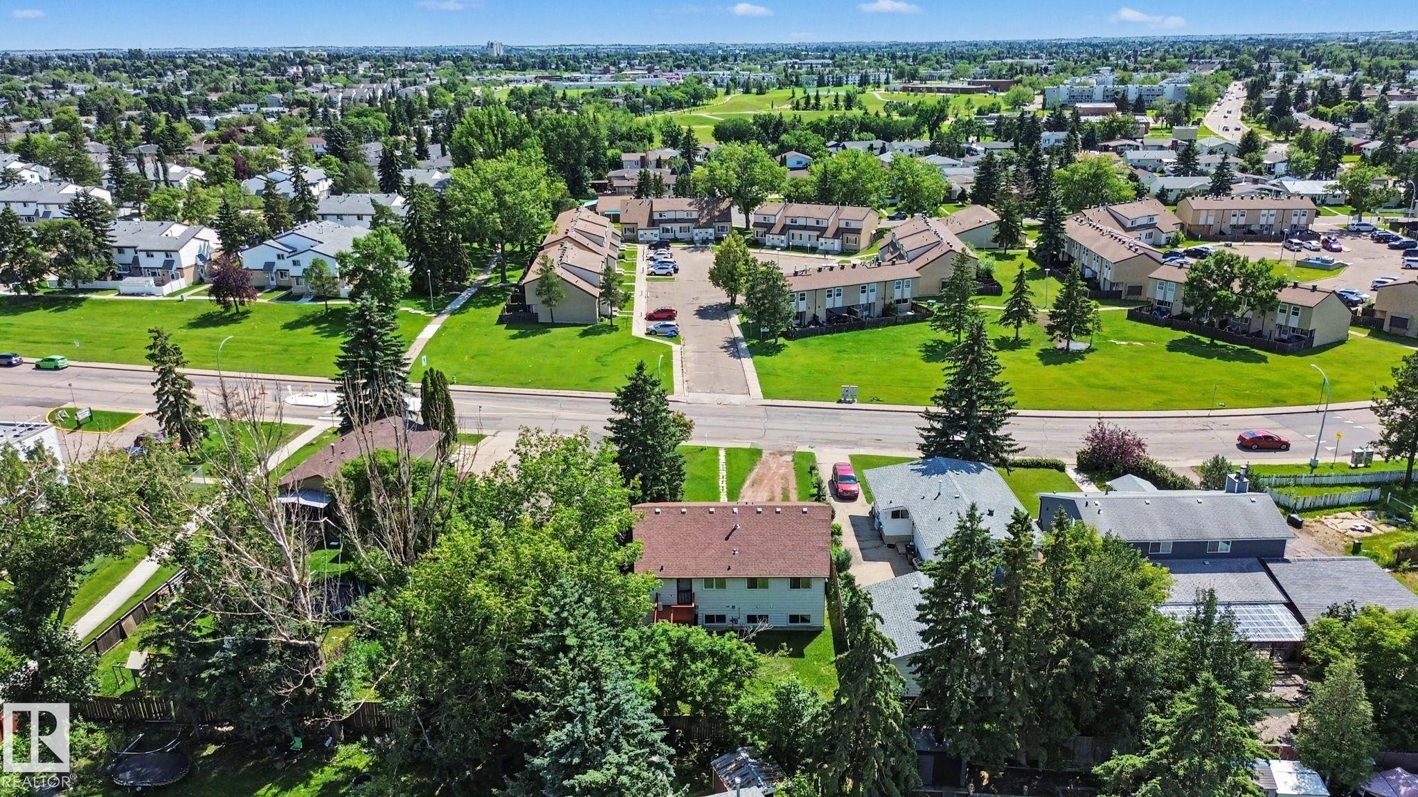 2211 Millbourne Road Nw, Edmonton, AB - Outdoor With View