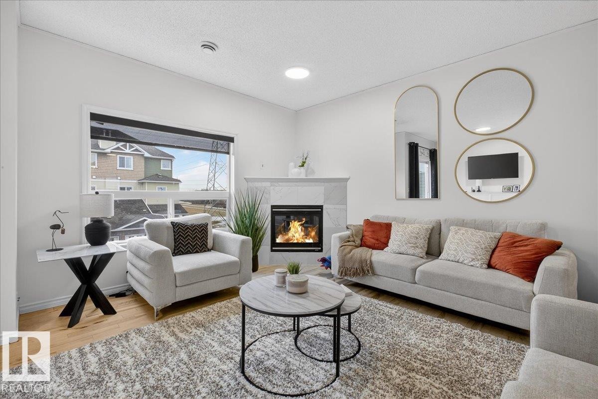 2 3010 33 Avenue, Edmonton, AB